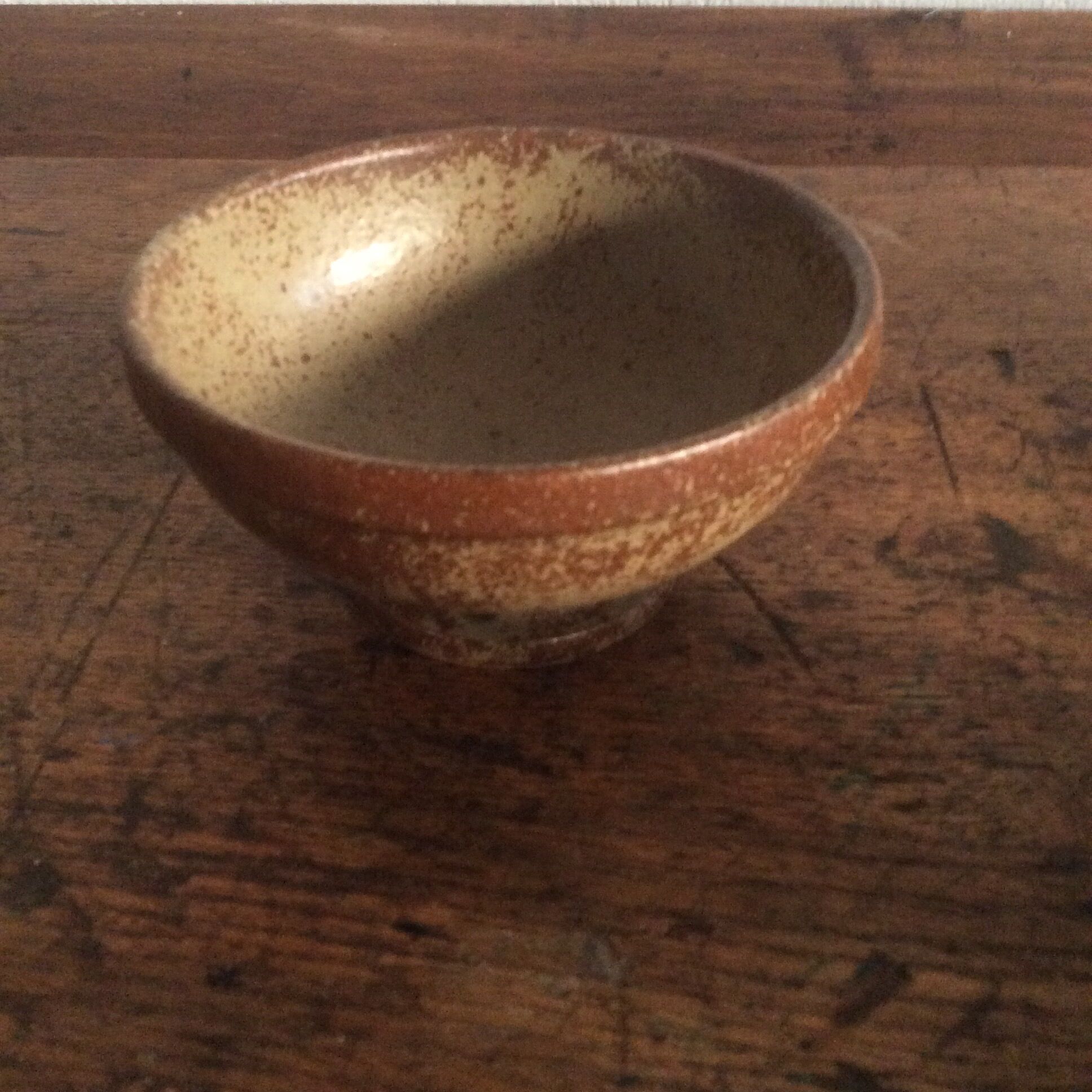 Set of 4 old bowls in stoneware