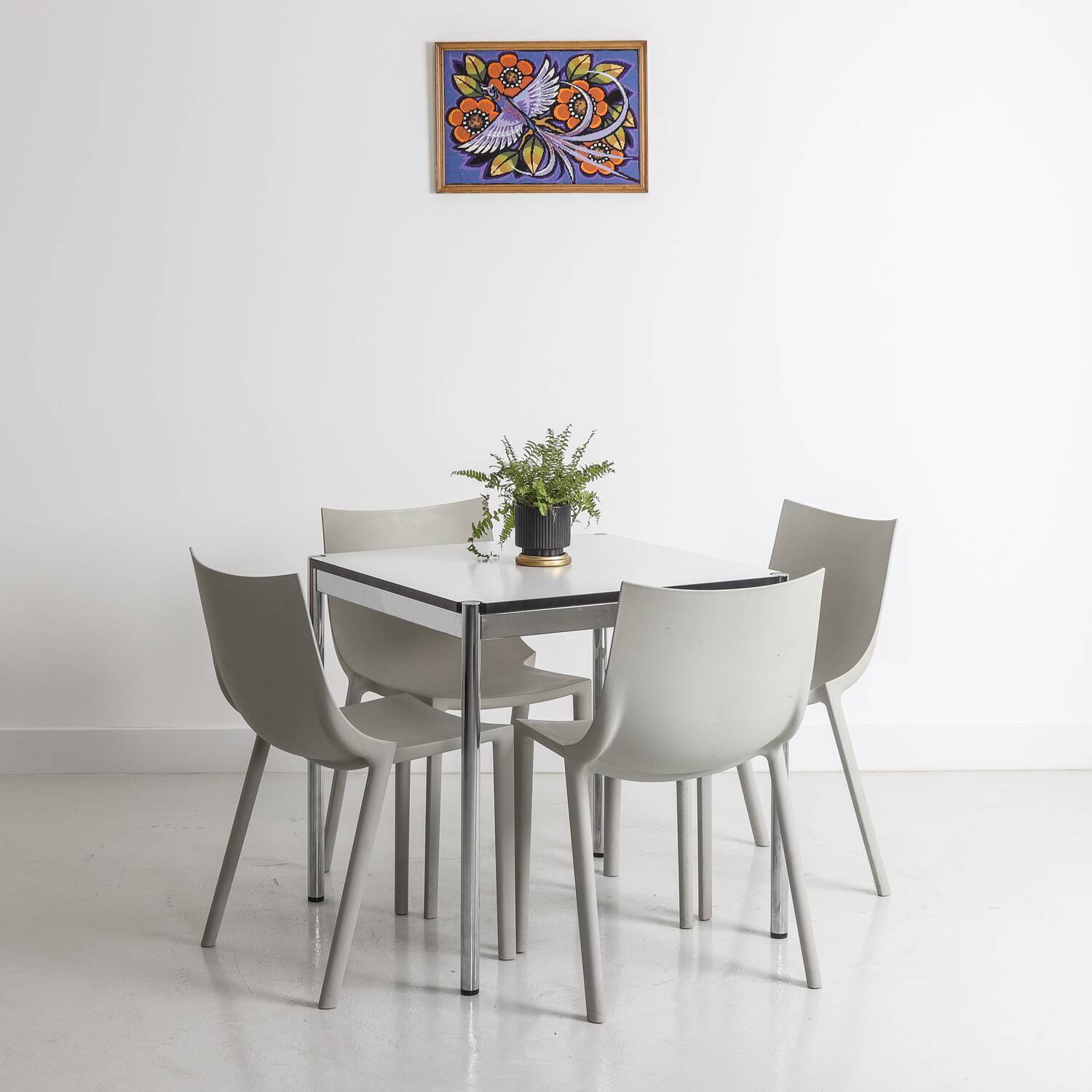 Square table in chromed steel - USM Haller