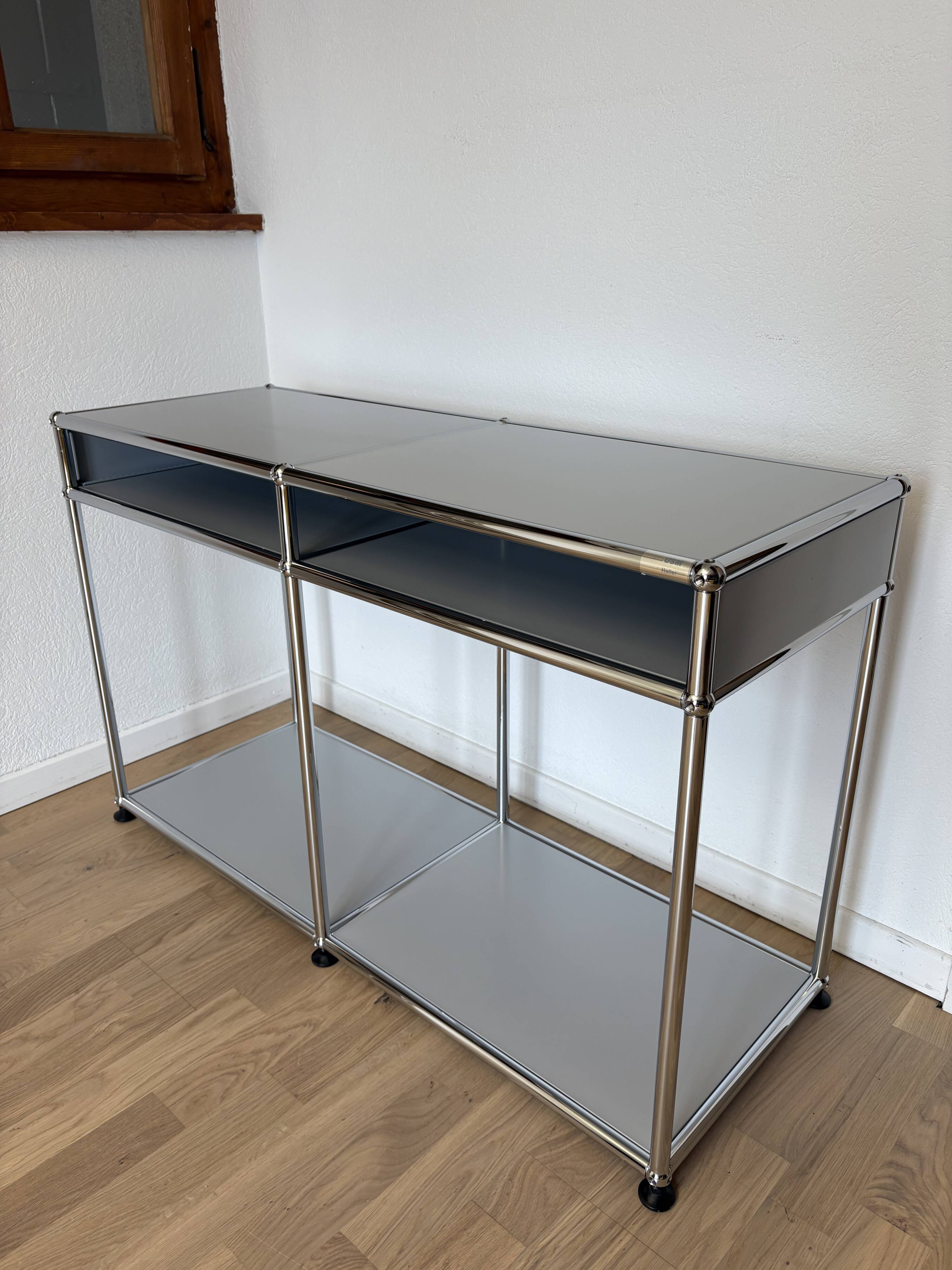 Meuble d’appoint USM Haller en Argent Mat