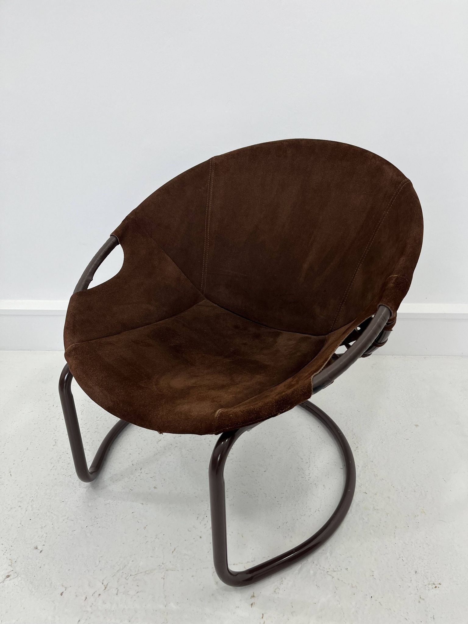Fauteuil boule vintage en daim par Lusch & Co., 1970s
