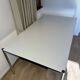 Bureau USM Haller en stratifié gris perle