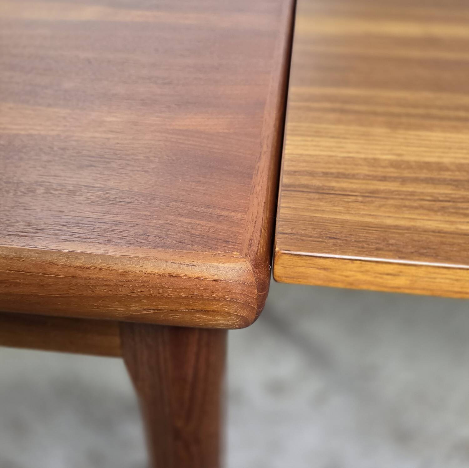 Henning Kjaernulf, Vejle vintage 1960s extendable table