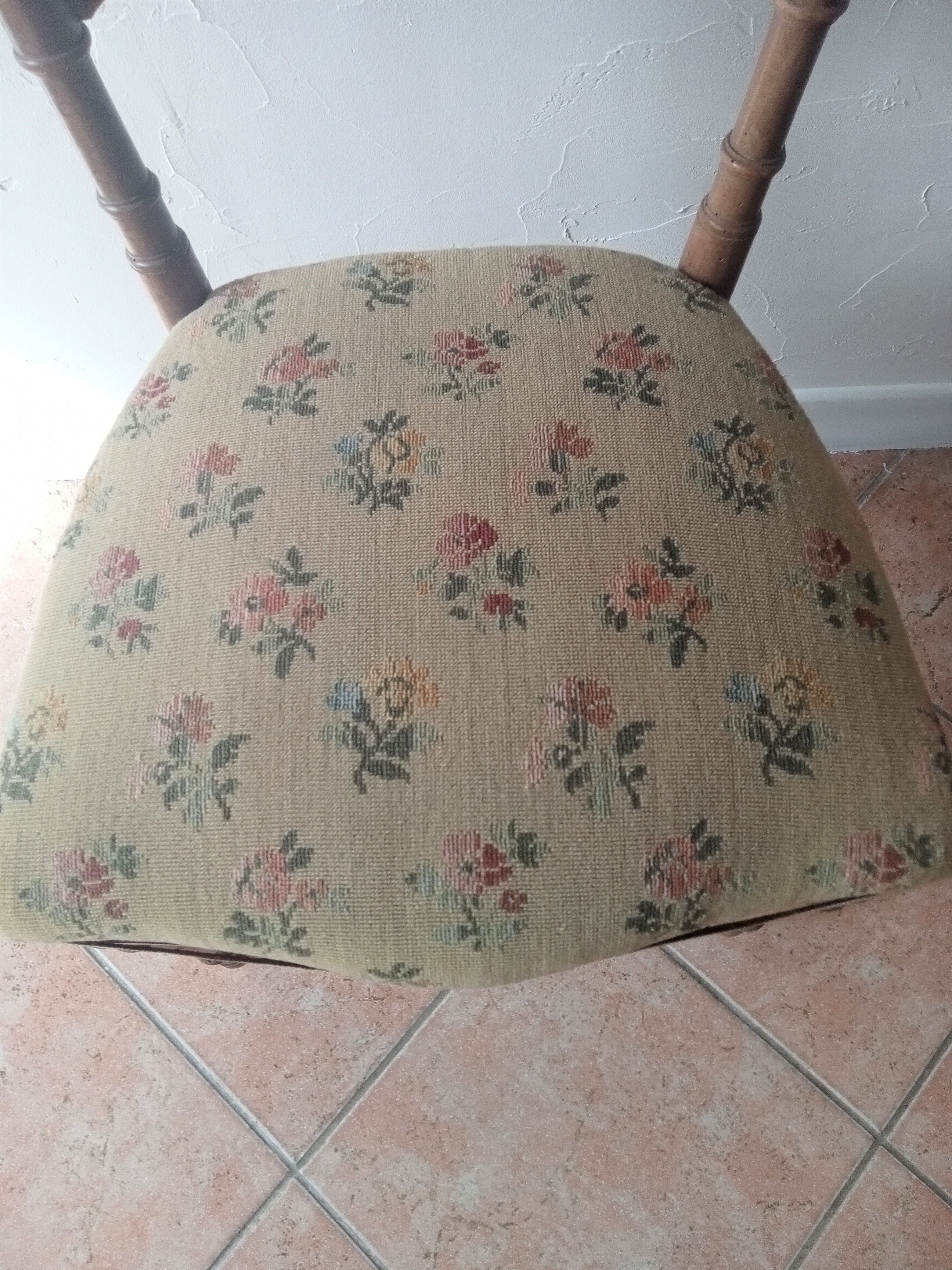 Paire de chaises de salon