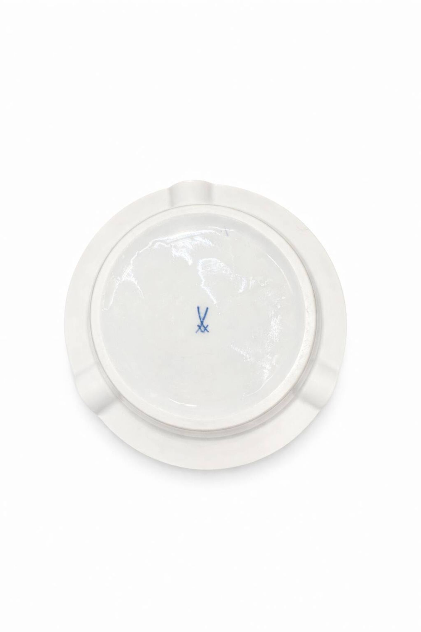 Circular Porcelain Ashtray from Meissen - Blue and Gold Floral Pattern