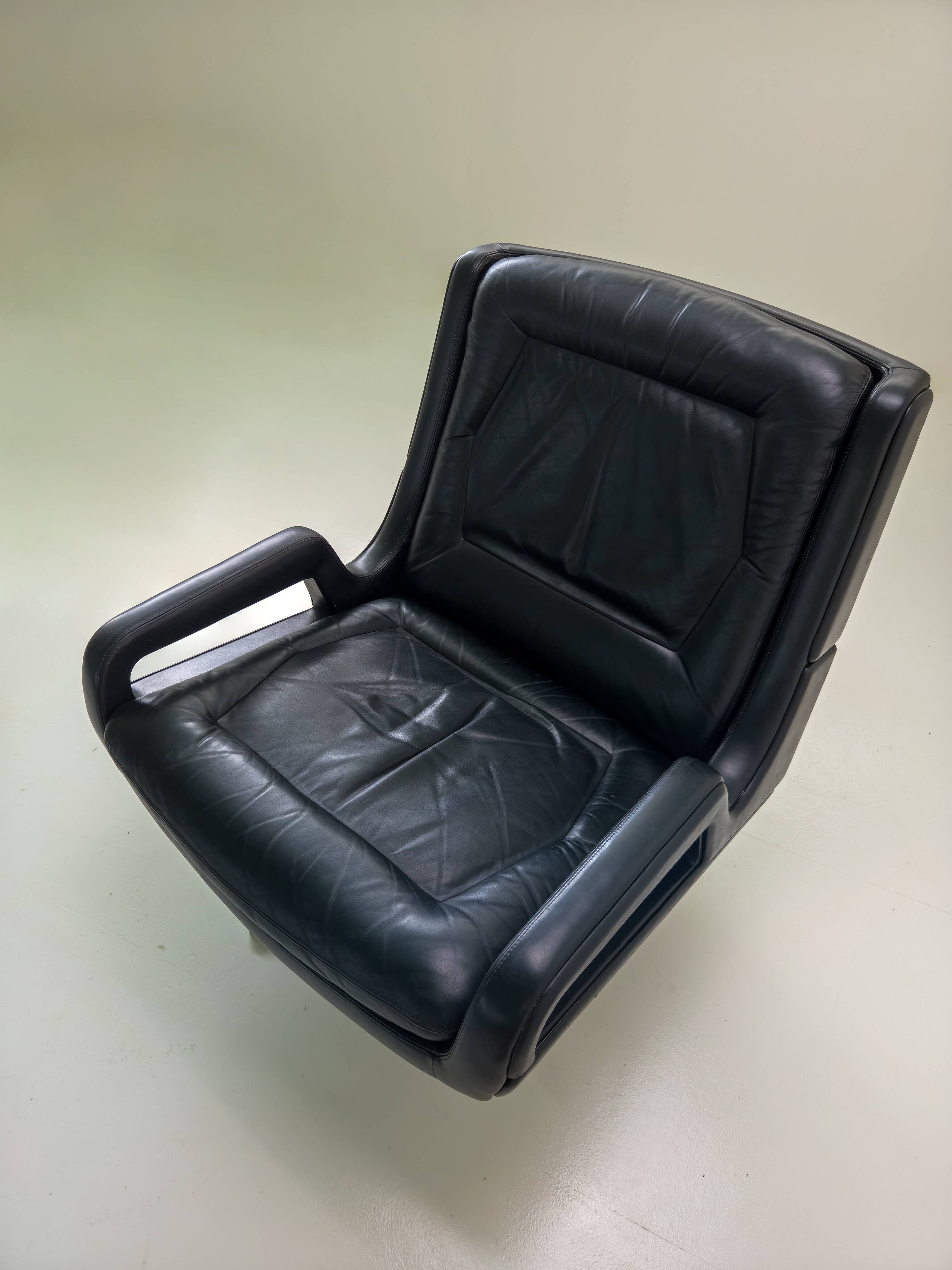Carl Straub swivel armchair – 1960s/70s