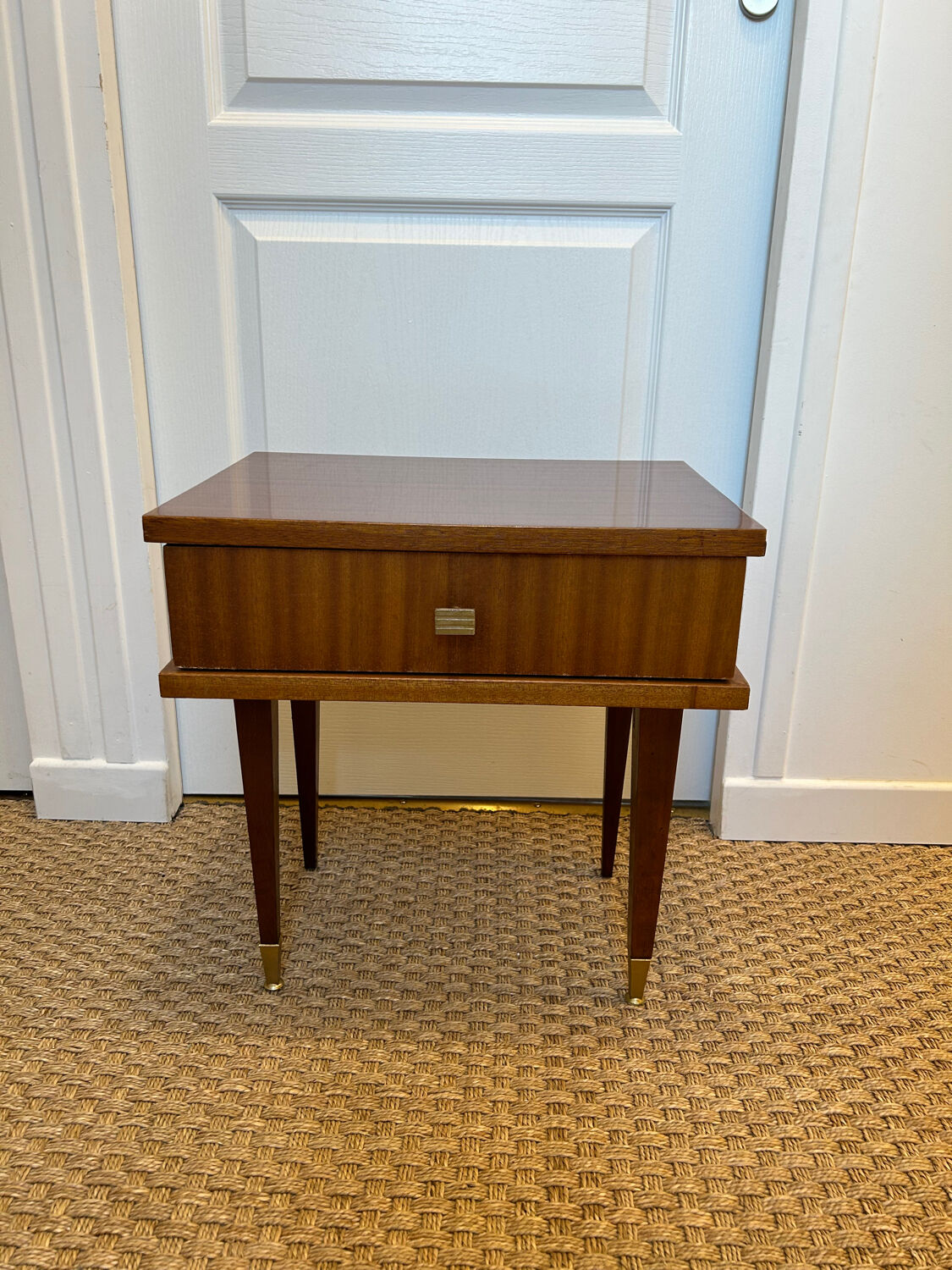 Chevet vintage en Formica