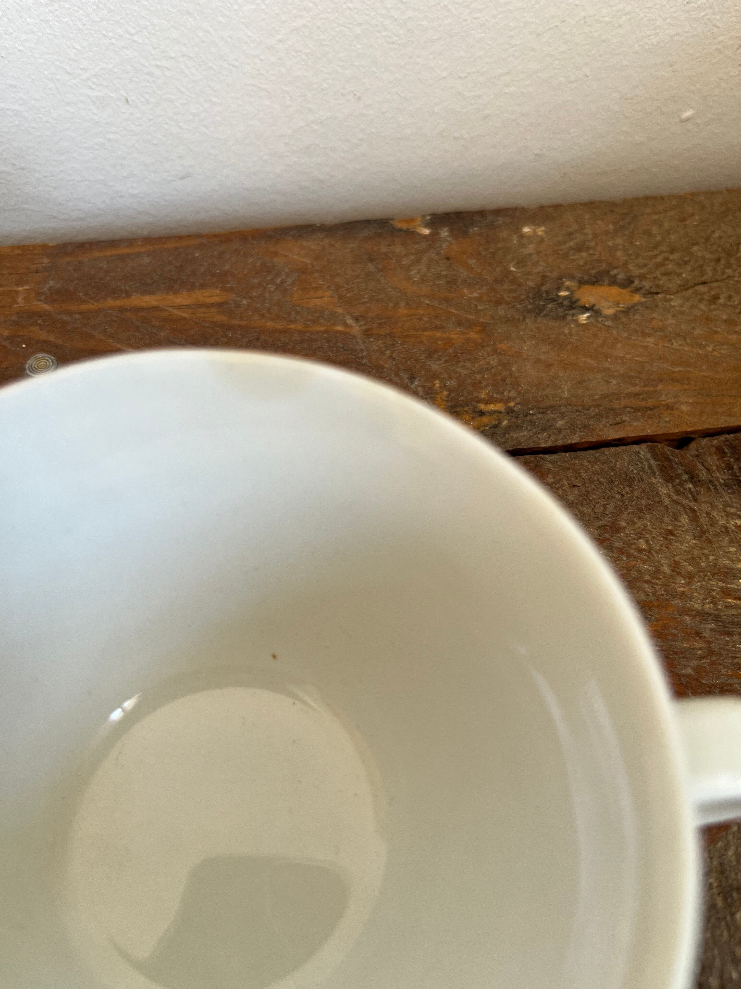 4 coffee cups
