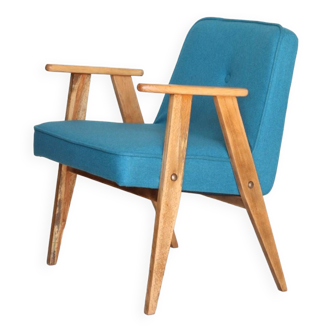 Fauteuil scandinave en bois rénové tissus laine turquoise design Chierowski 1962 modèle 366 bois naturel