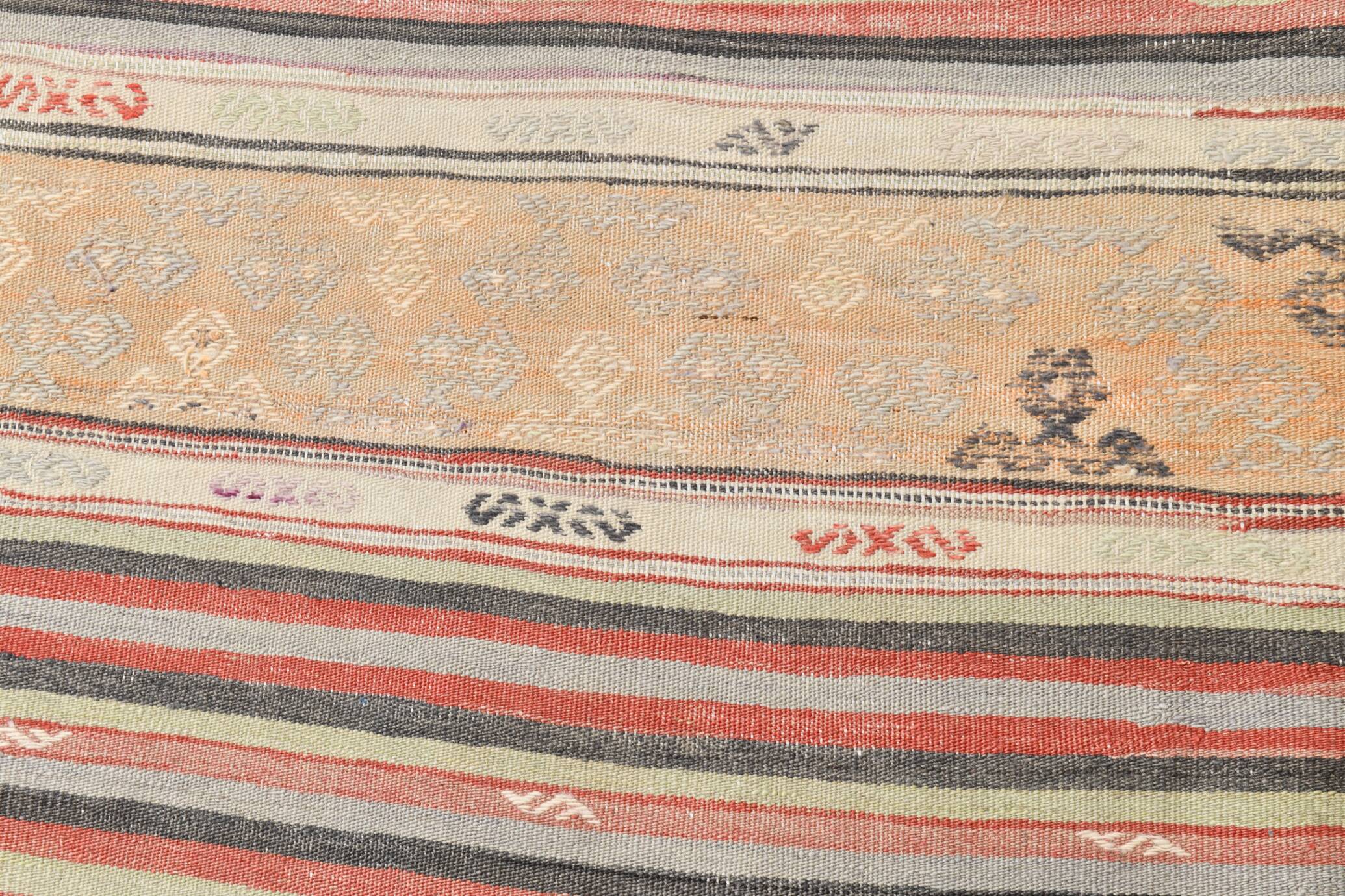 5x9 Soft Pastel Red Vintage Kilim Rug 150x290Cm SK 32959
