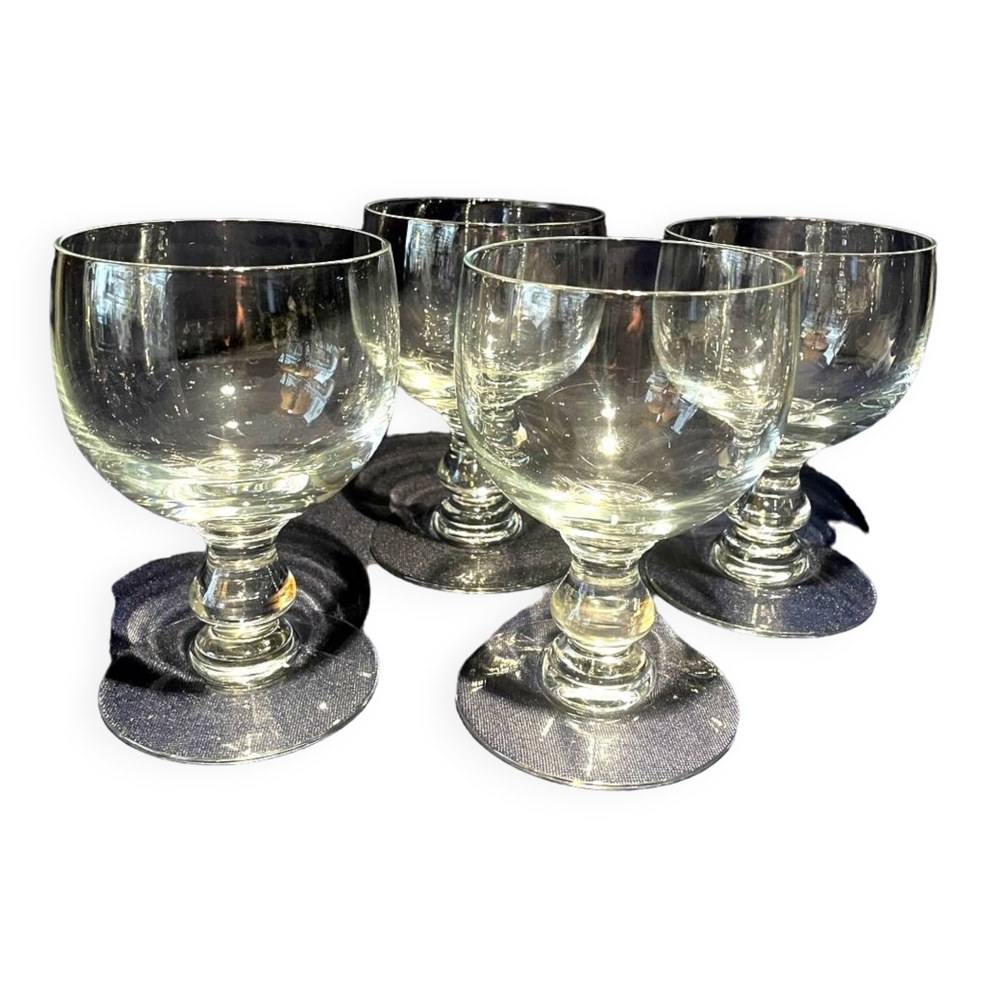 Set of 4 crystal stemmed red wine glasses