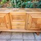 Magnifique grand buffet bas vintage en bois