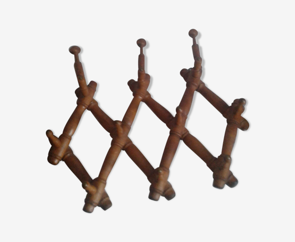Porte manteau accordéon nombreux pateres