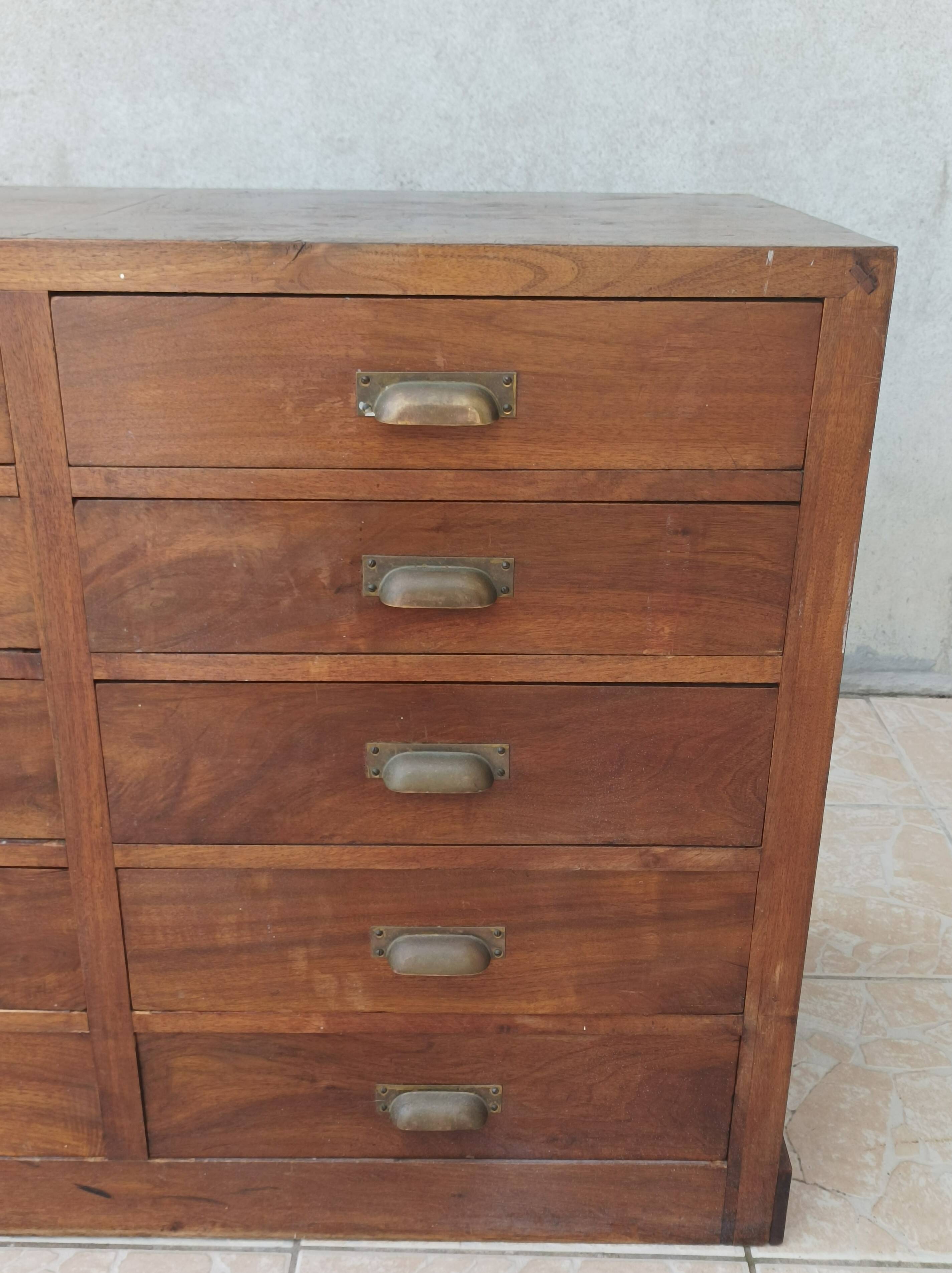 Meuble de métier 10 tiroirs en noyer