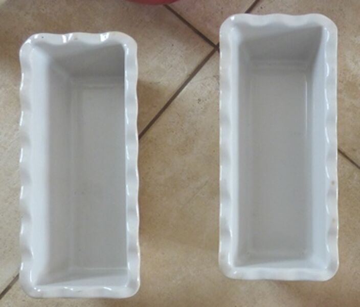 2 professional cake dishes emile henry quality ceramics made 100% french