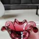 Vide poche forme florale/Corolle. Murano Italie/Chambord par Fratelli Toso. En verre soufflé rose. Diam 18 cm