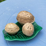 Salt, mustard pepper nut shape