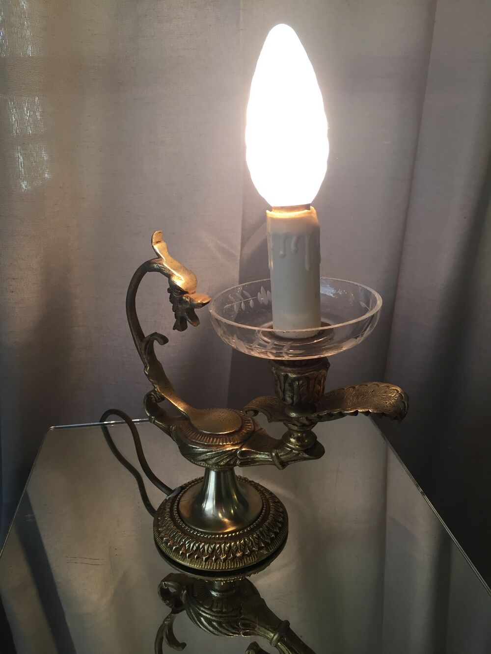 Bronze table lamp shape dragon head oil lamp