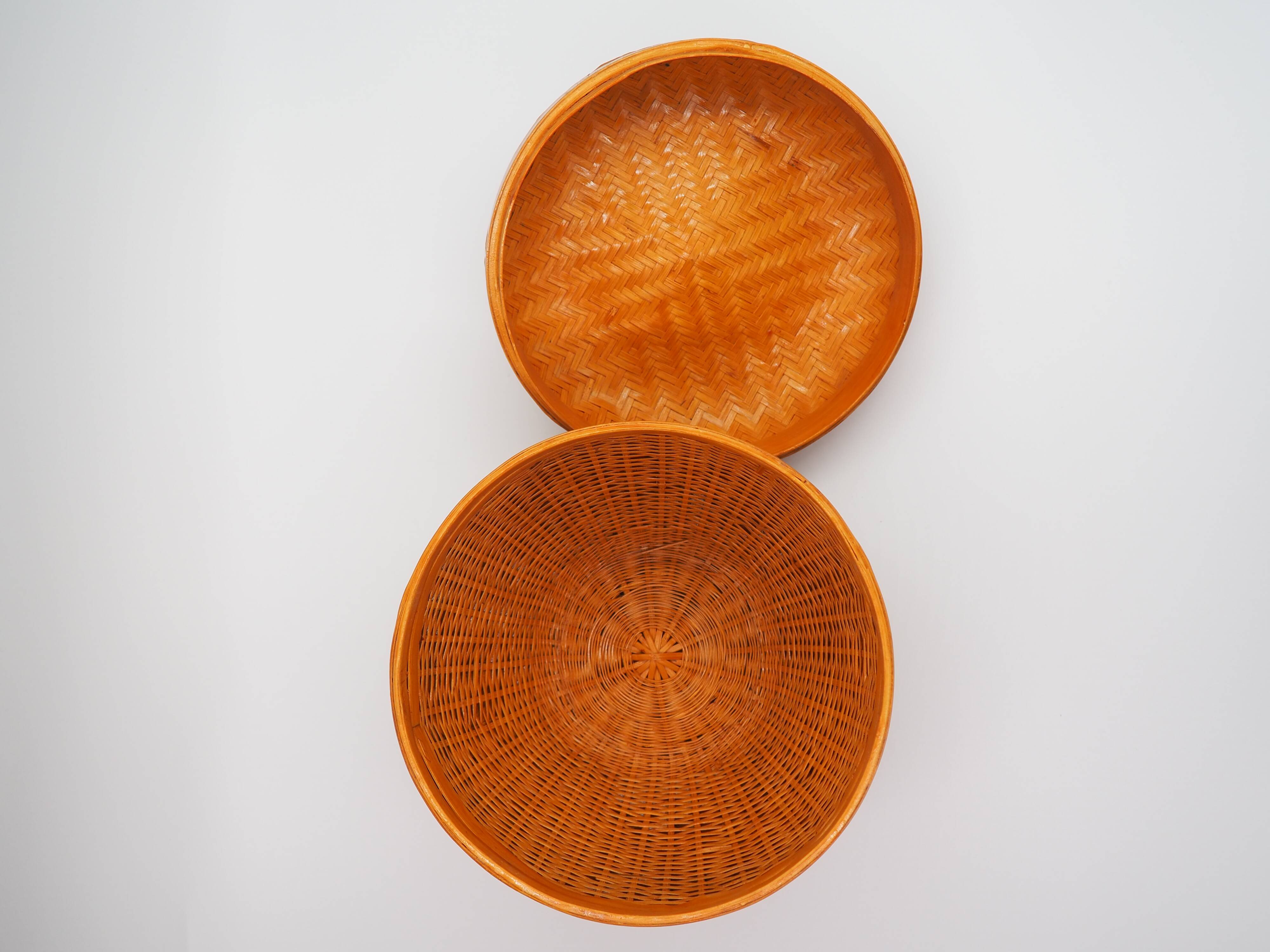Decorative woven wicker box – Poetic craftsmanship & natural charm