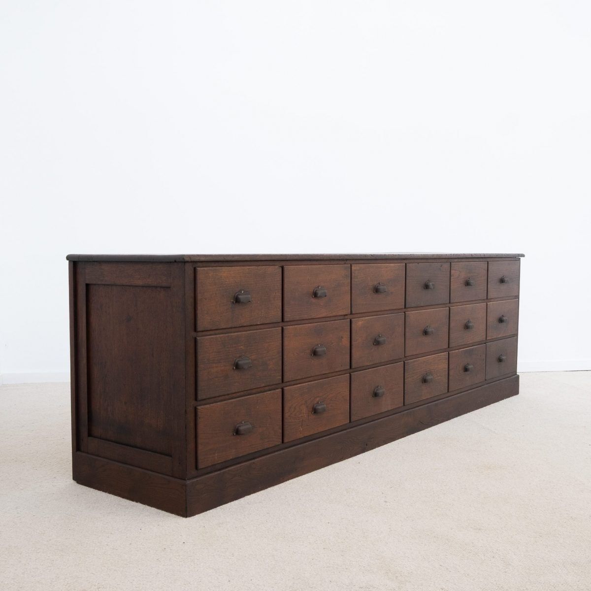 Oak drawer unit — early 20th century
