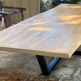 Table, cherry, 12 to 14 people, oak varnish