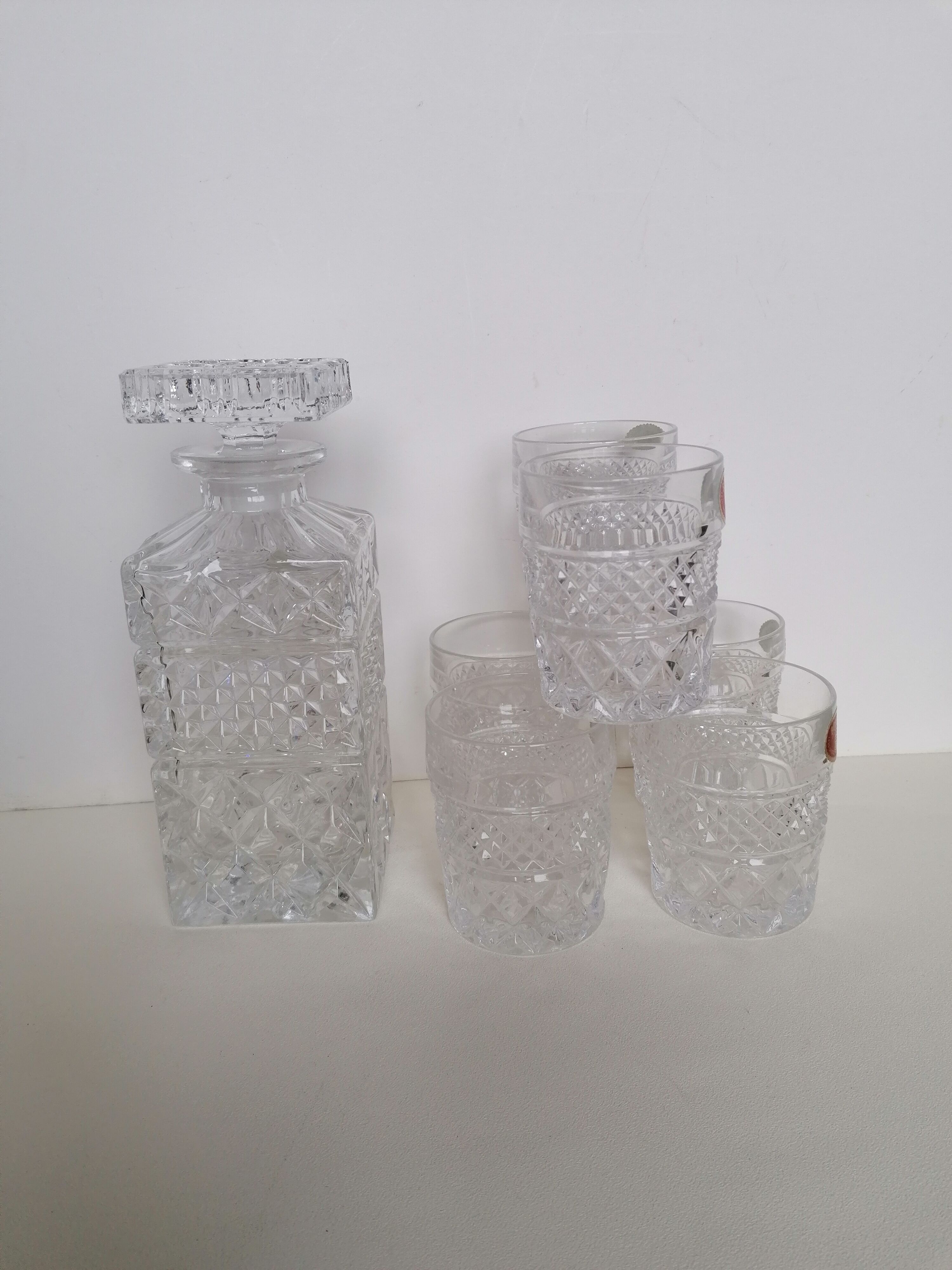 Crystal whisky service