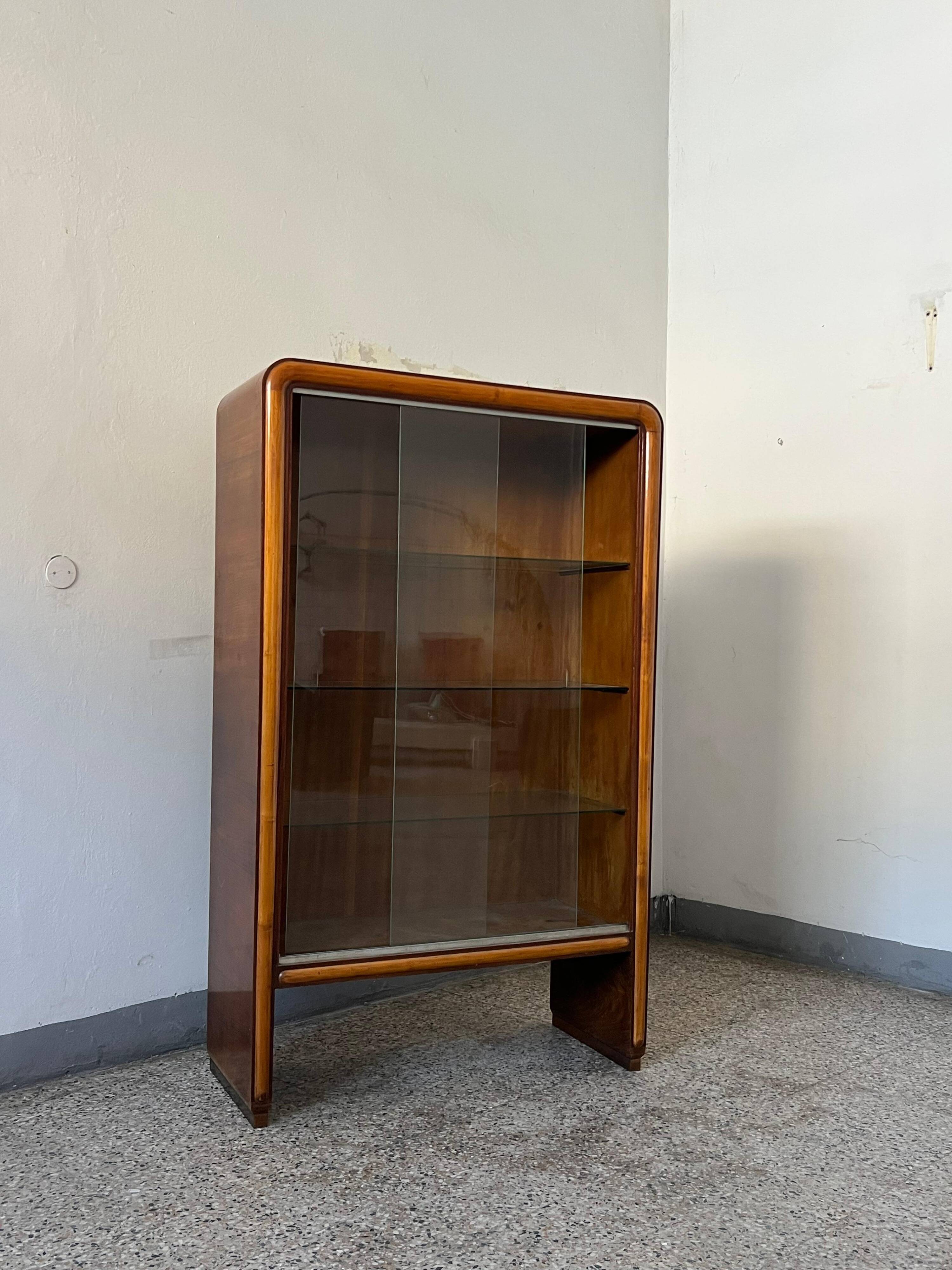 1940's Italian cabinet credenza bar display with glass door art deco style