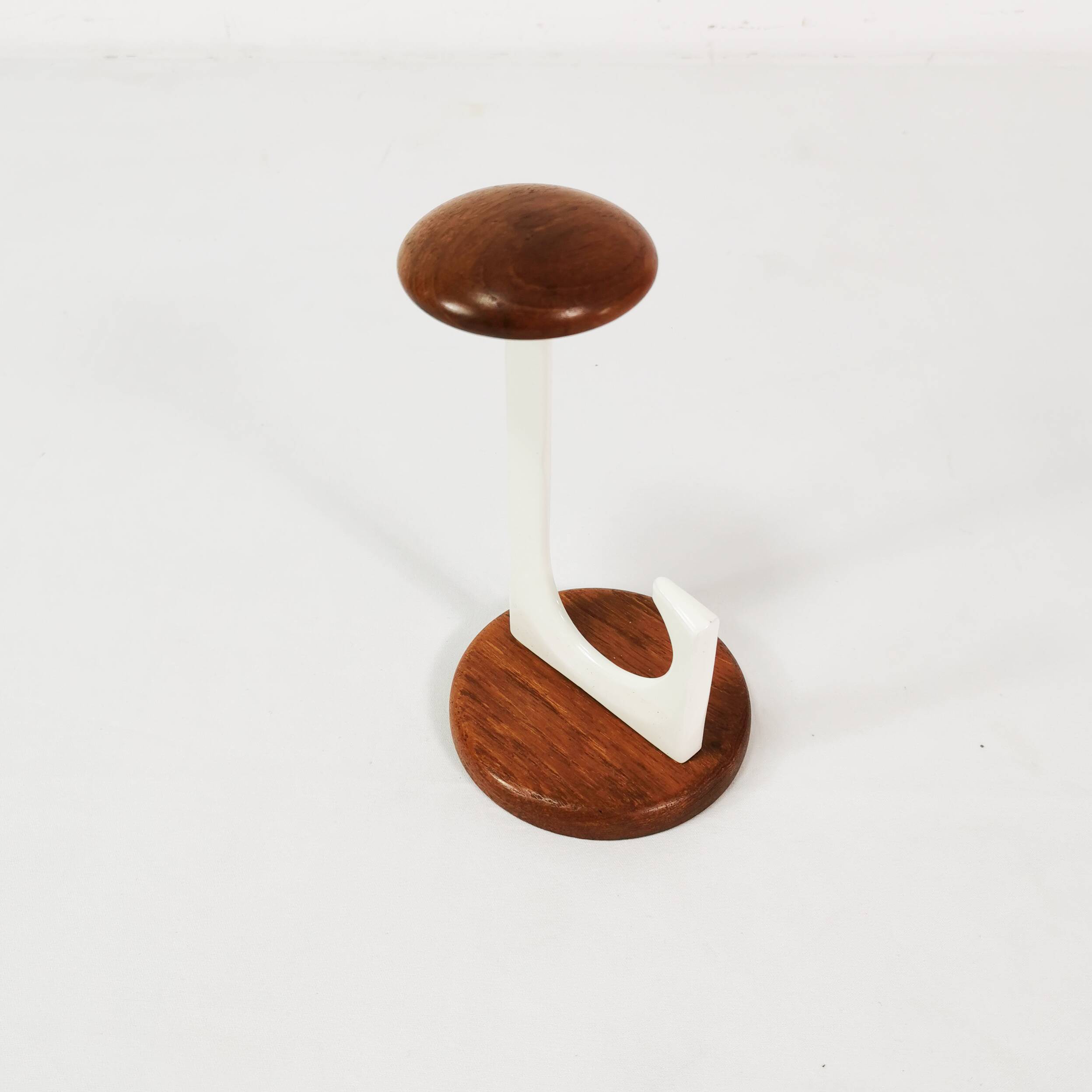 Wall hanger, origin Germany, 1970s.