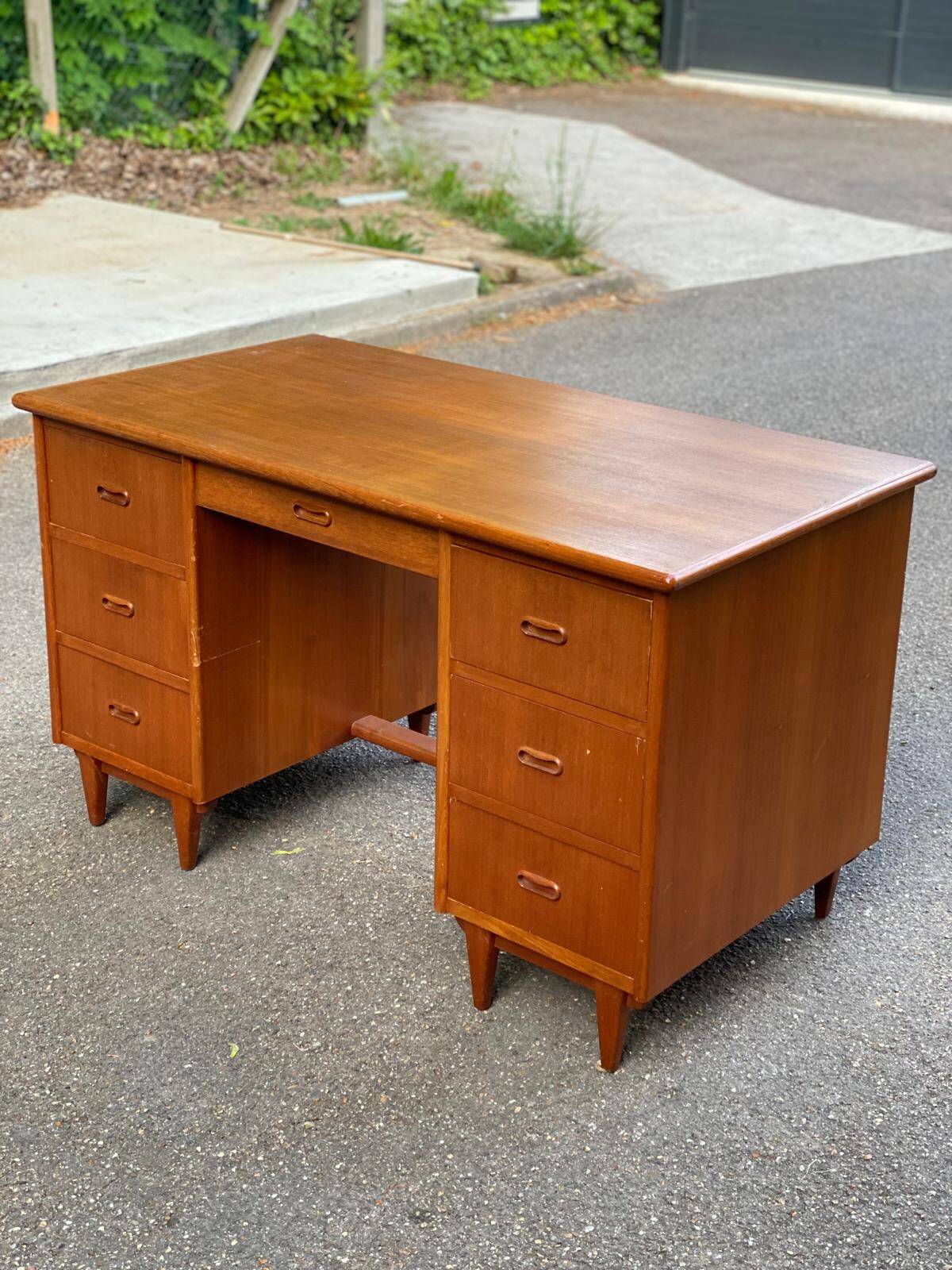 Scandinavian teak desk 1970 Denmark
