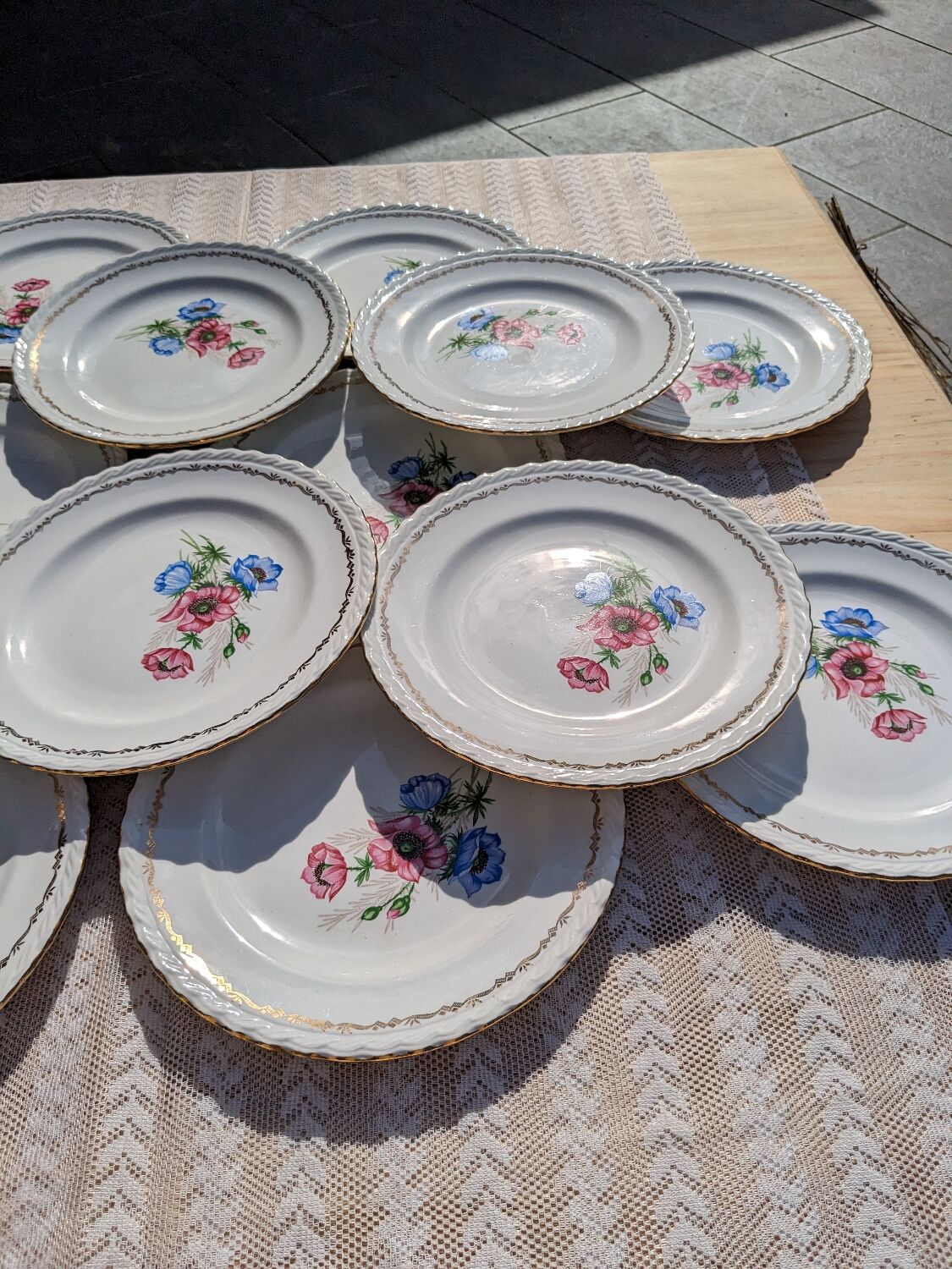 Vintage plates l'Amandinoise