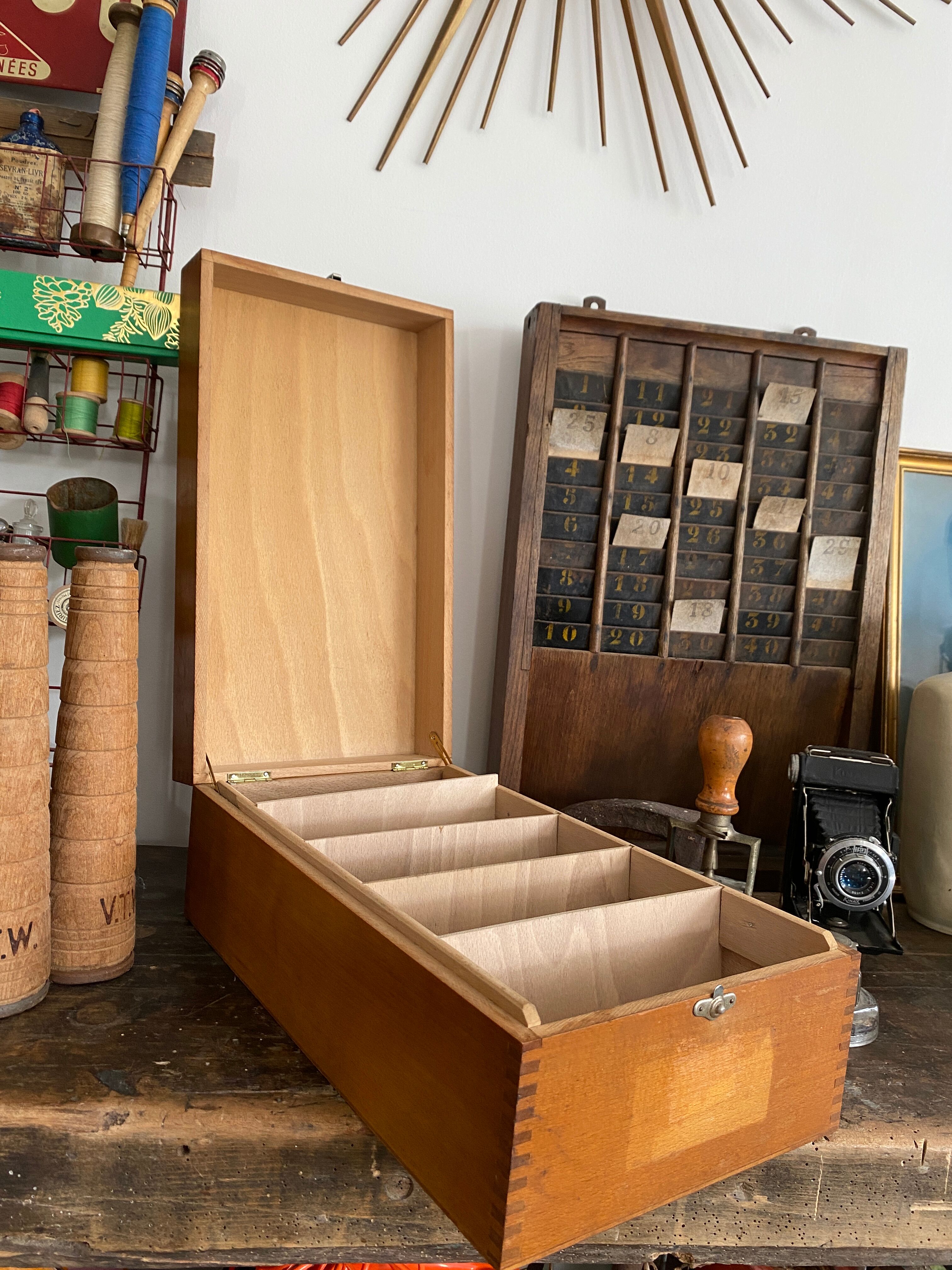 Set of 2 wooden plug boxes