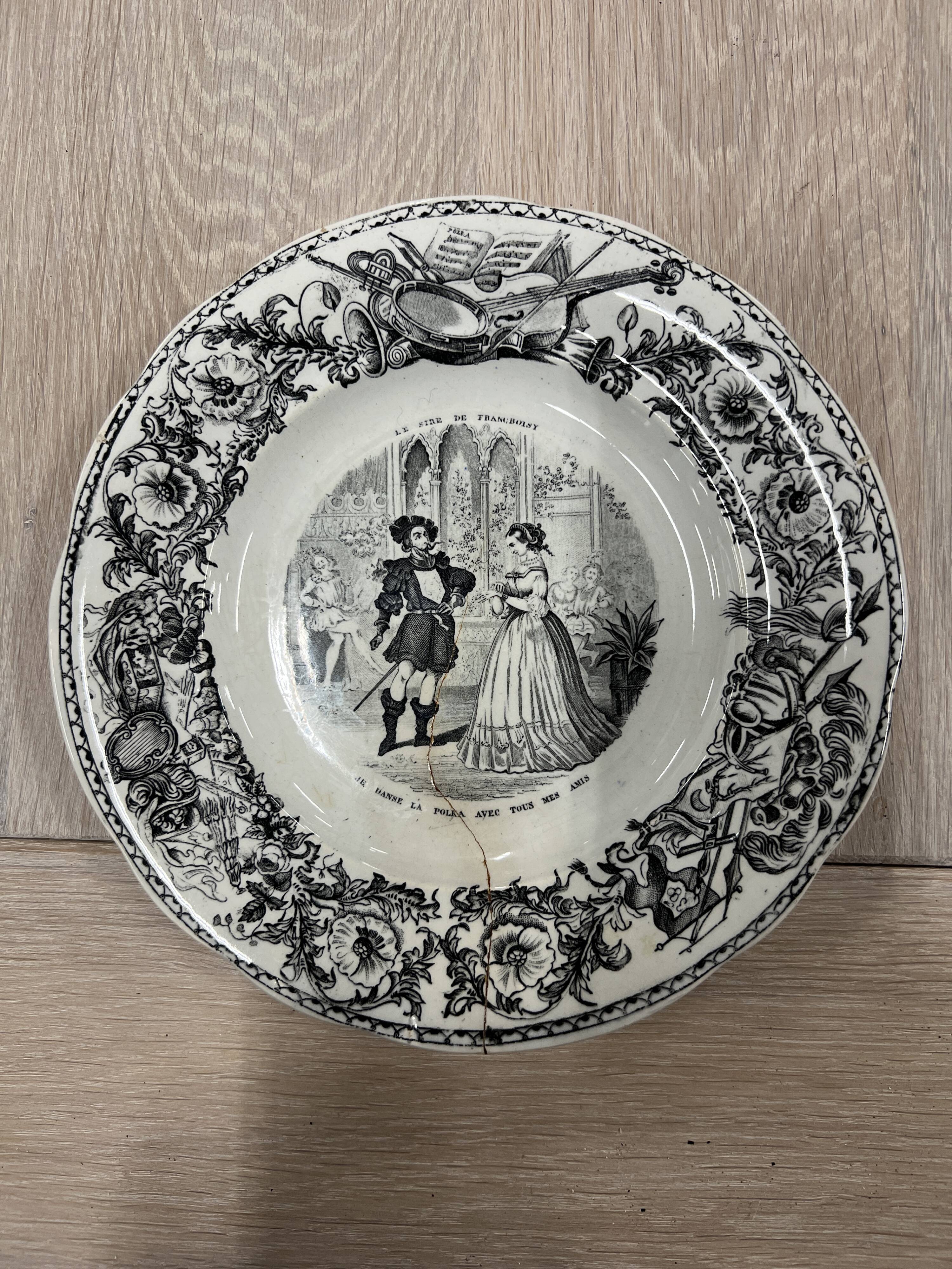 Set of 11 plates Creil Montereau LM & Cie