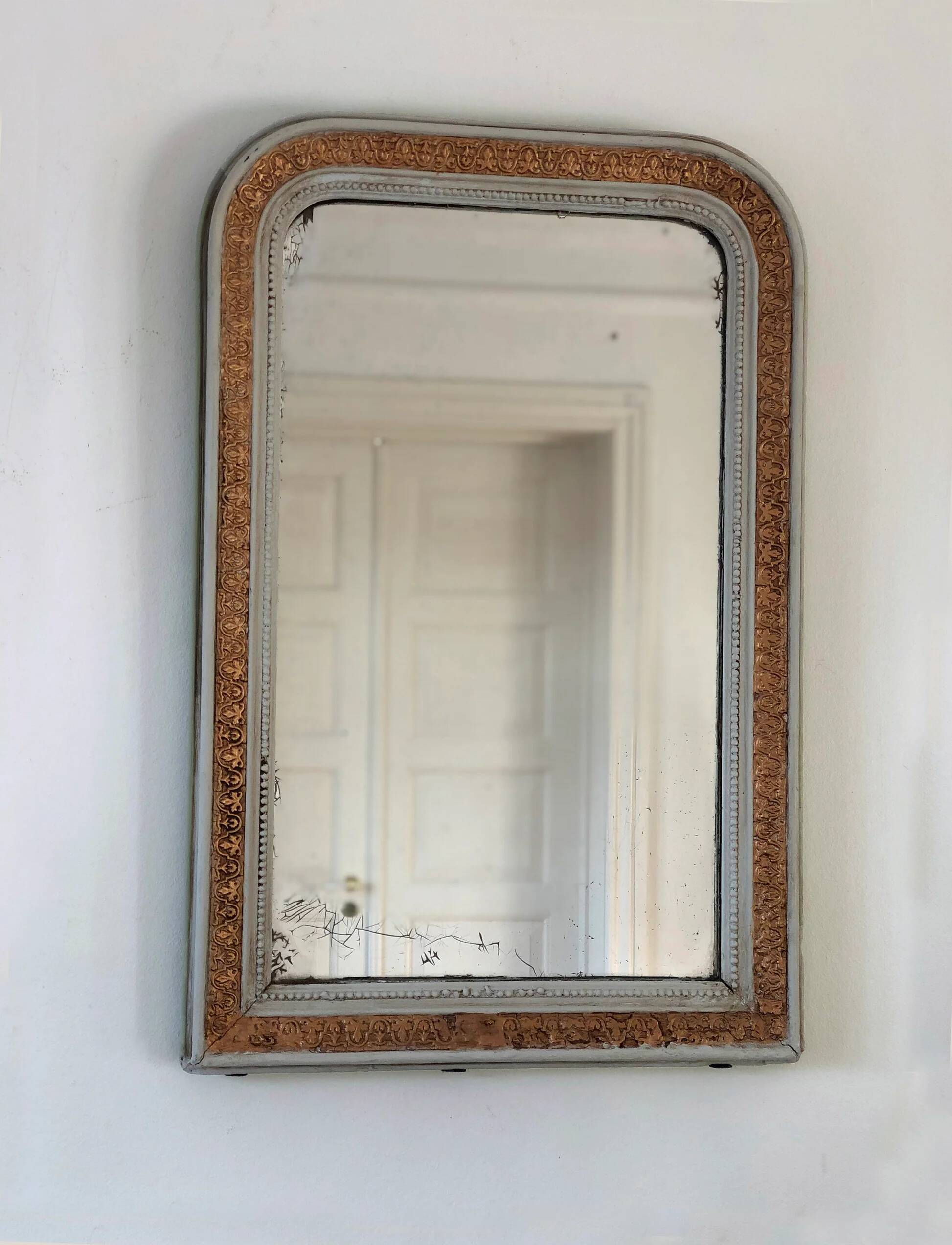 Miroir antique français Louis Philippe – crème et or, fin du 19e siècle