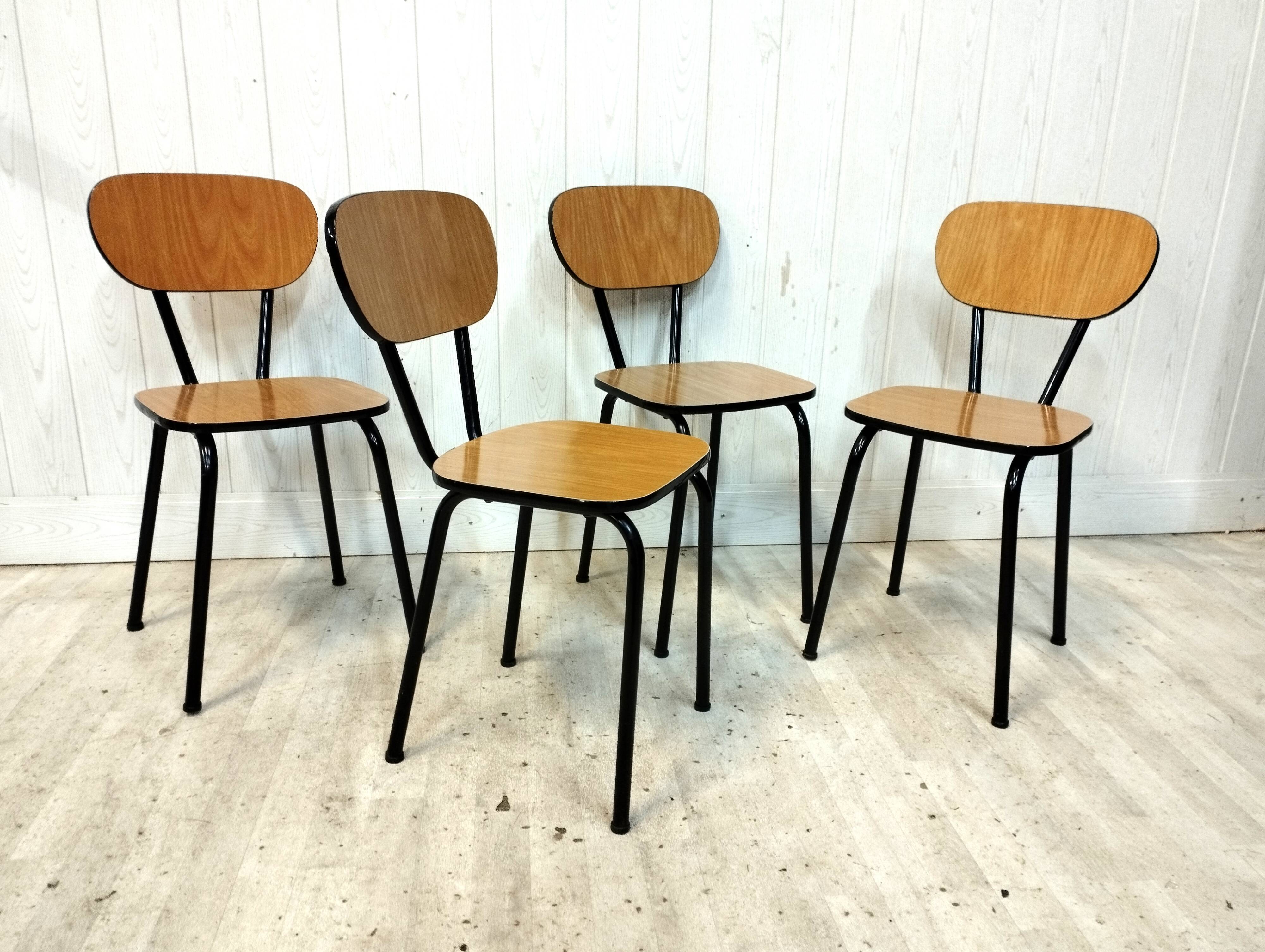 Set of 4 vintage chairs in formica
