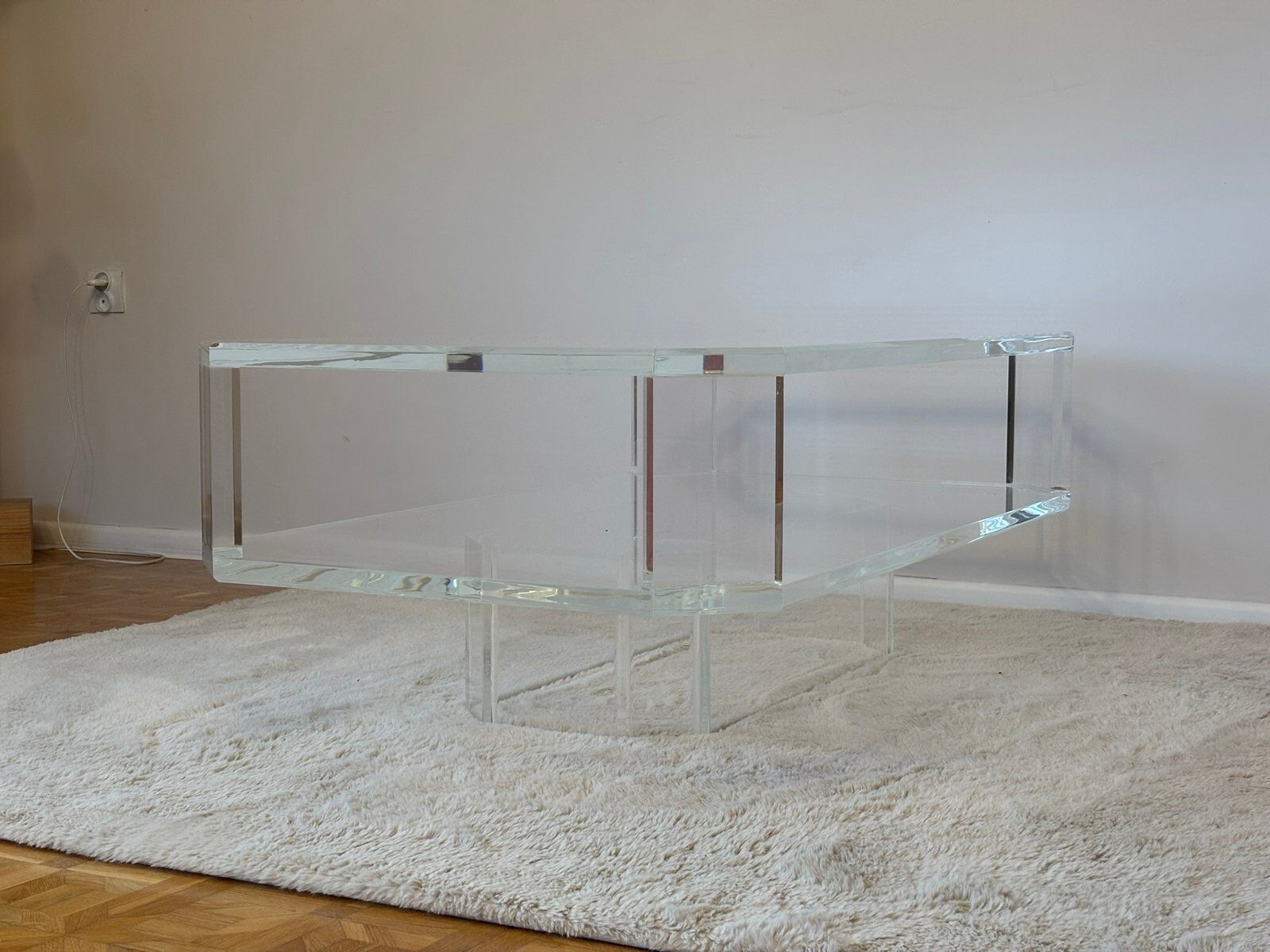 Table basse en verre acrylique transparent