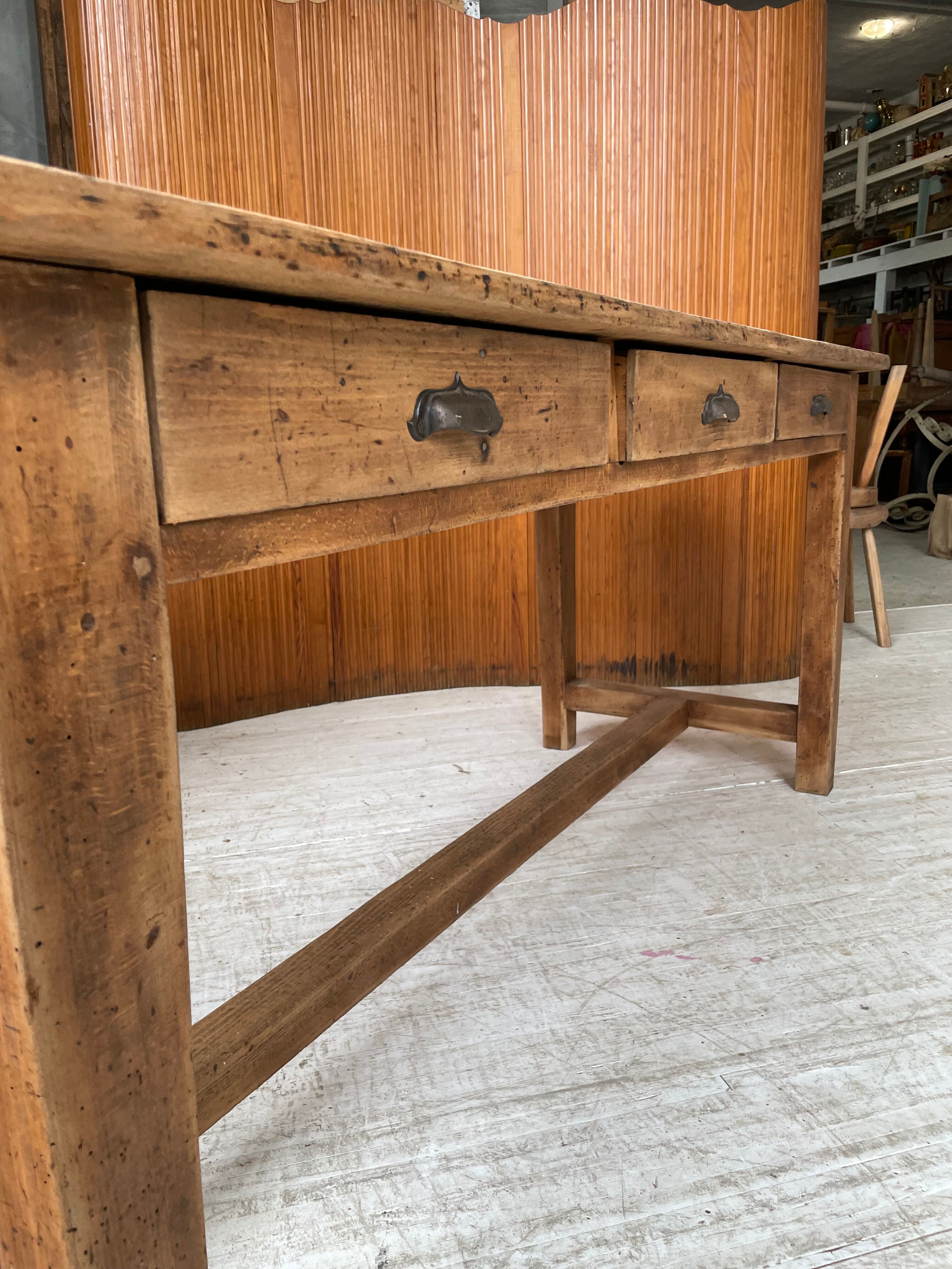 Oak island farmhouse table 2m