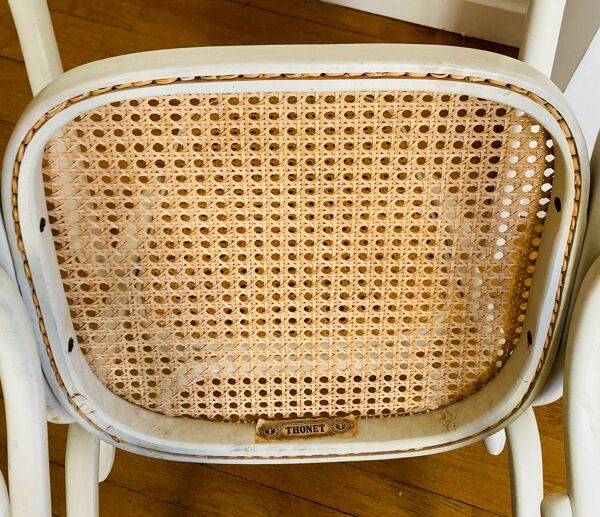 Rocking Chair THONET époque fin XIXe en bois courbé cérusé grège
