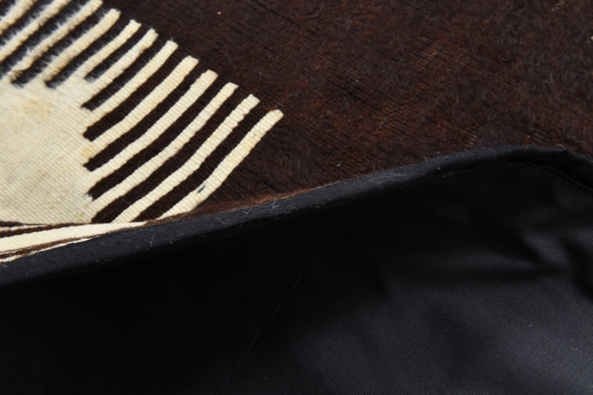 4x6 Black & Beige Handmade Wool Kilim Rug, 127x176 Cm