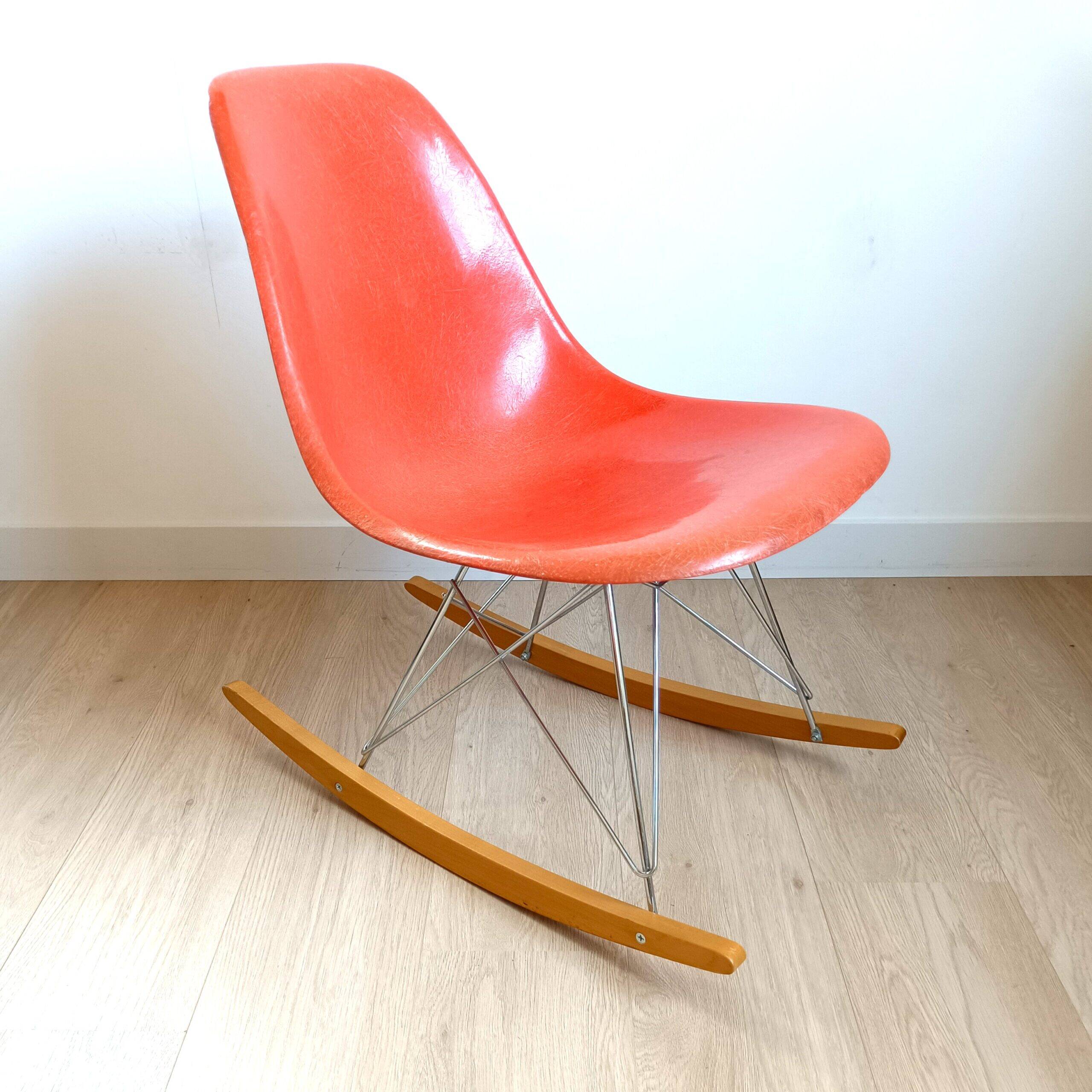 Rocking chair Eames – Vitra
