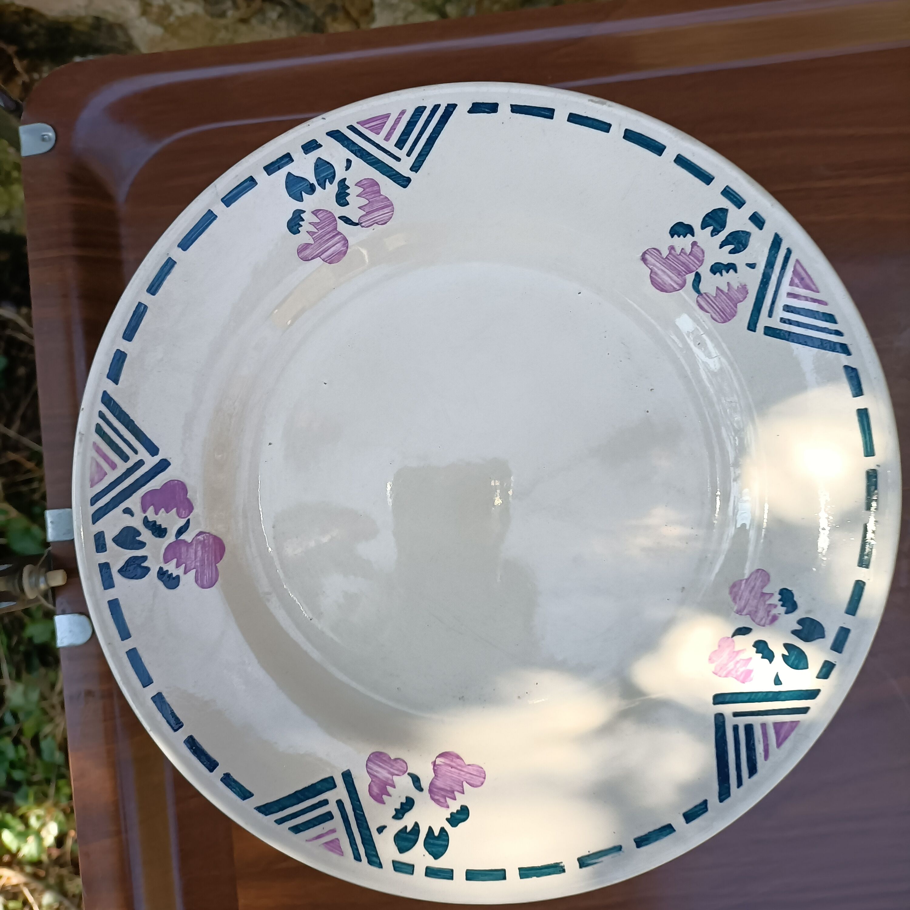 Ceramic plates