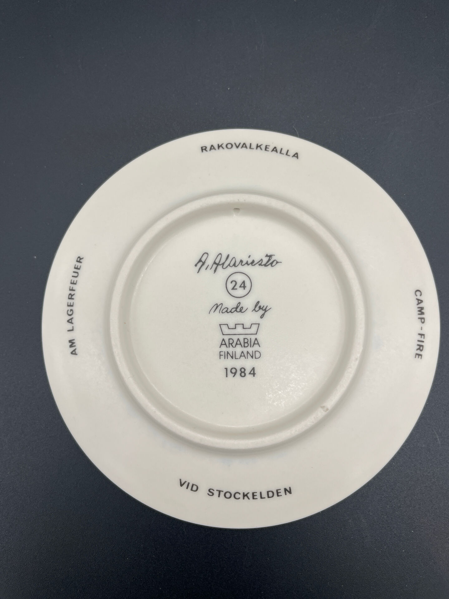 Assiette murale Arabia Finland, A. Alariesto, 1984