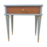 Bedside table with fluted spindle legs