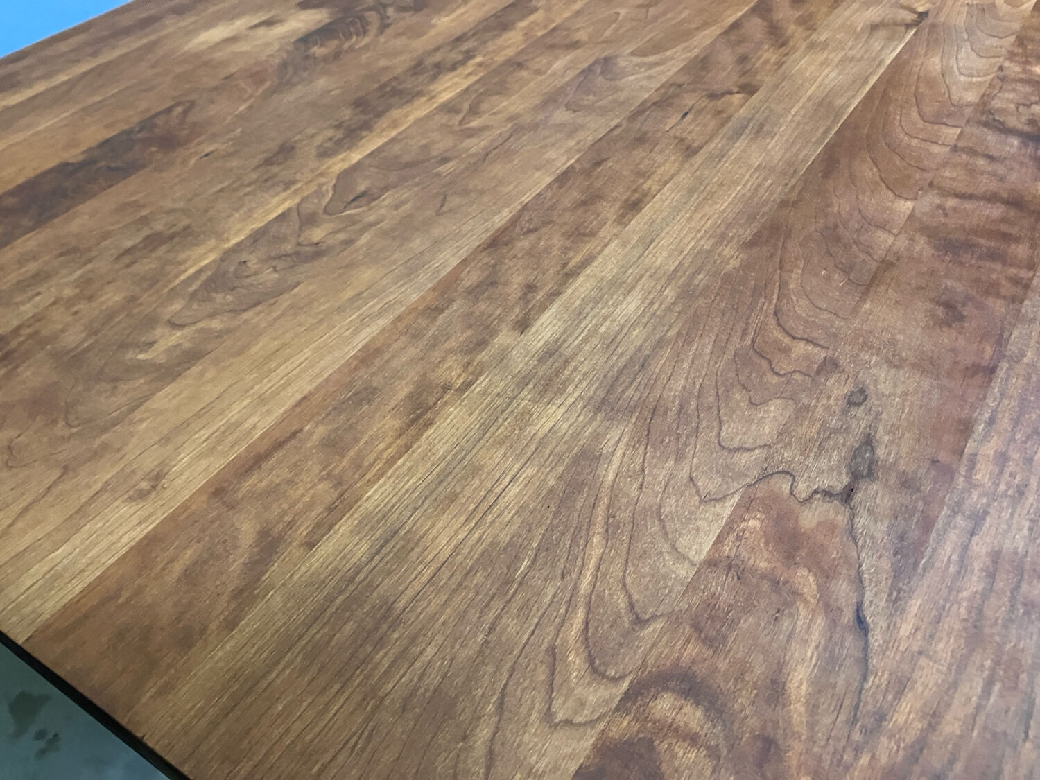 Table de salle à manger vintage chromée en merisier massif de style industriel