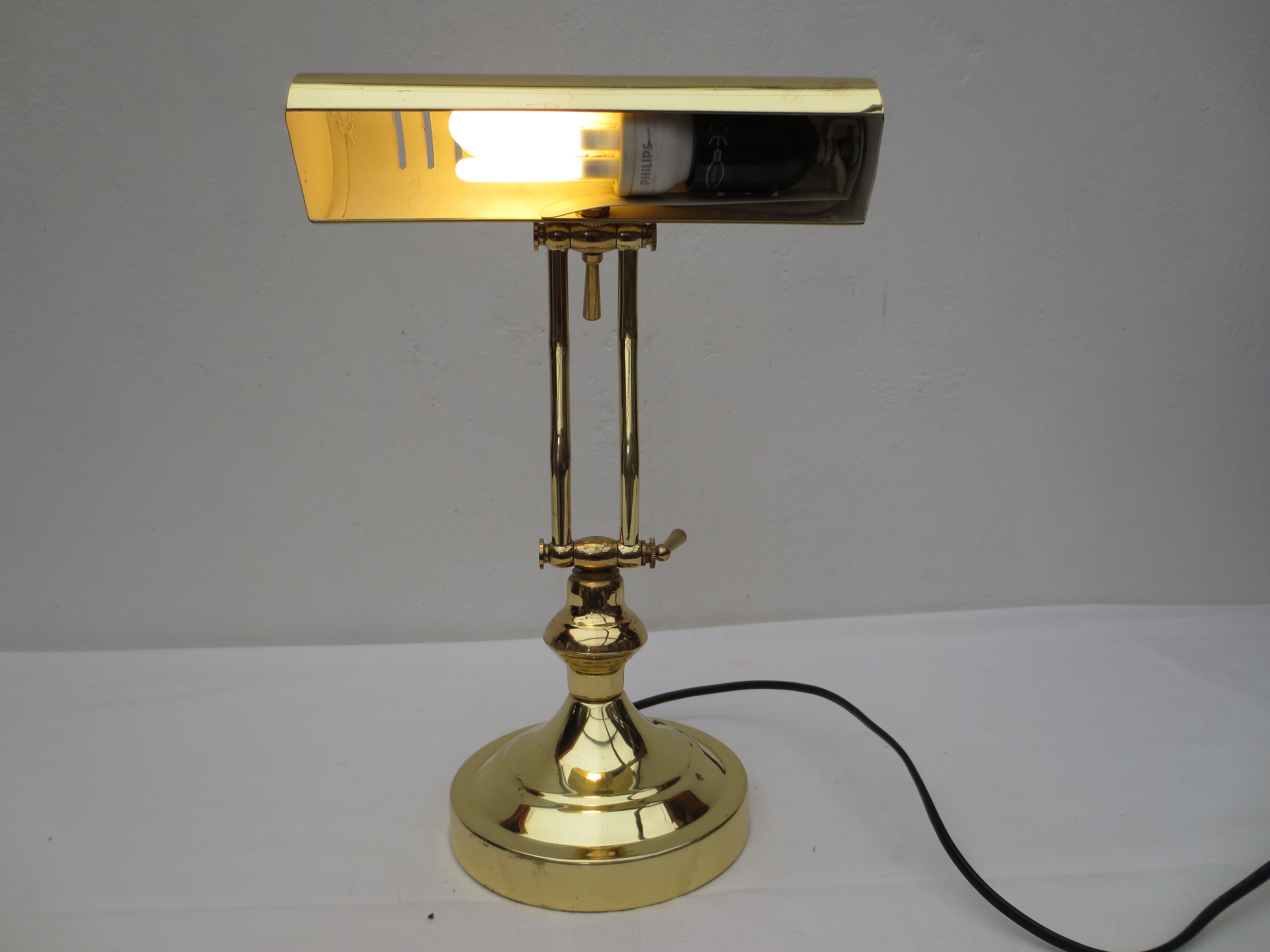 Desk/bank lamp, hinged gilded brass