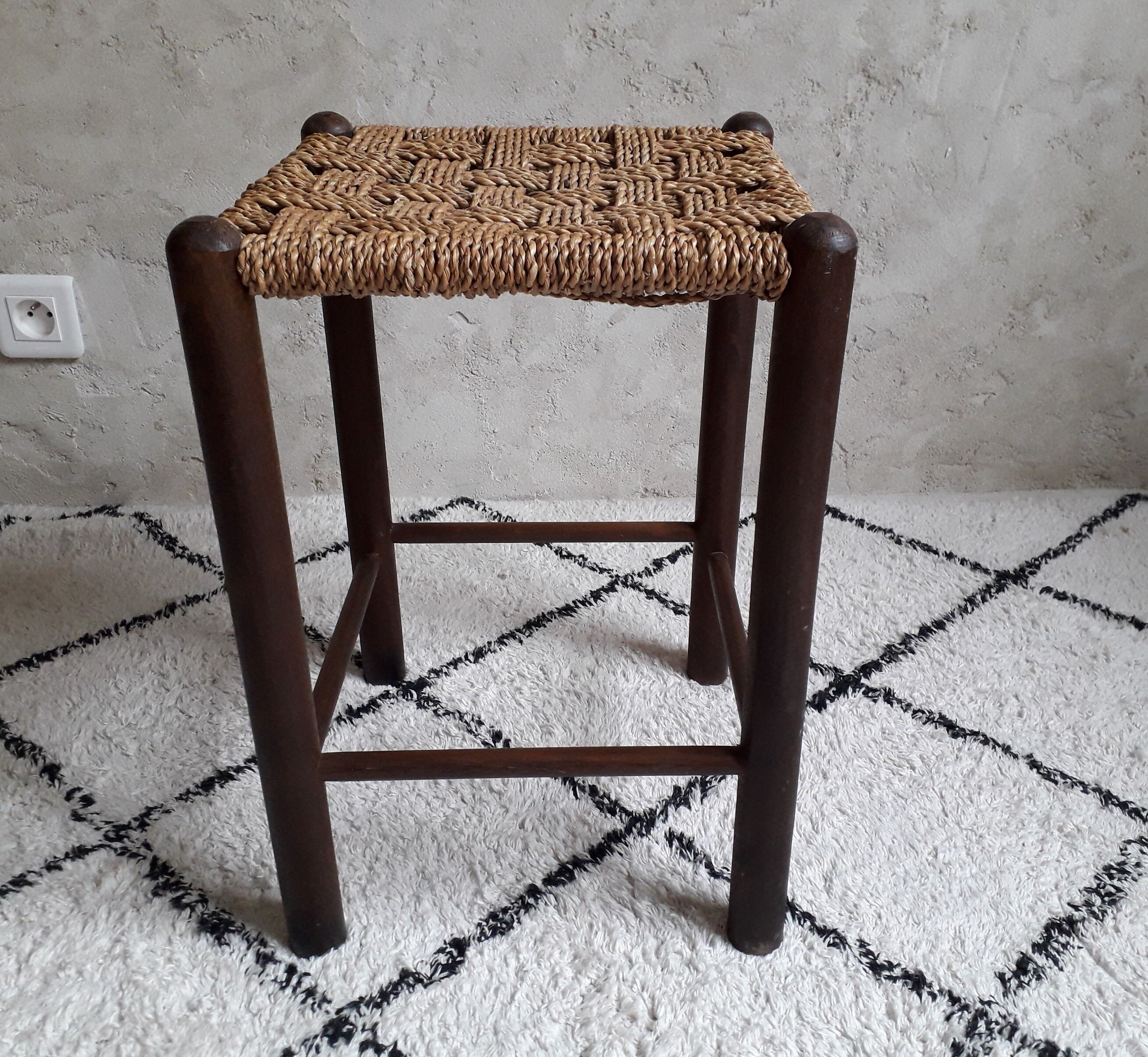 Rope stool