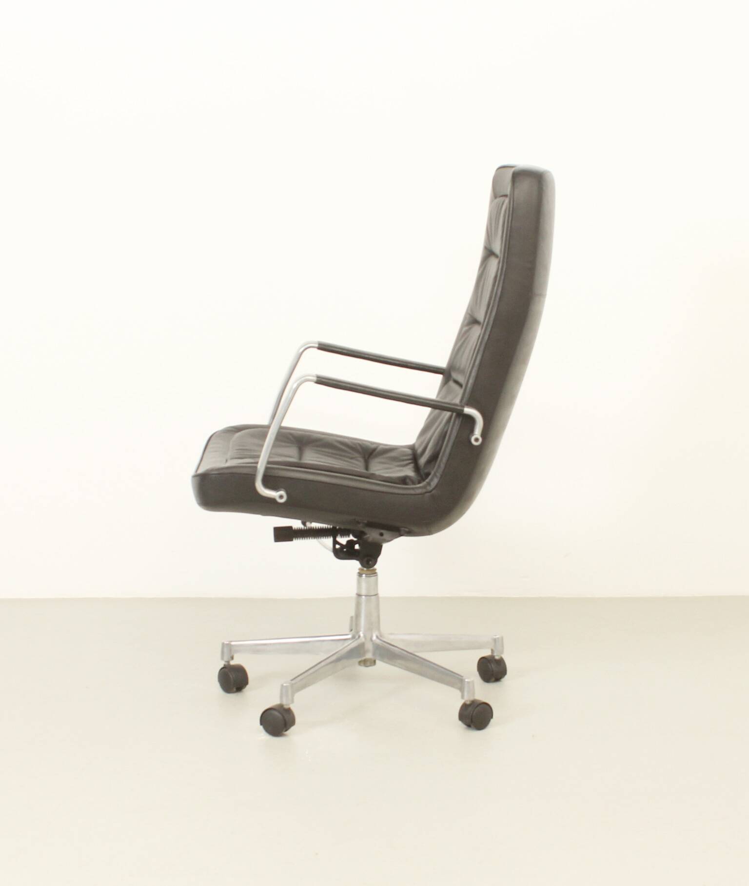 Leather office chair by Jørgen Kastholm for Kill International