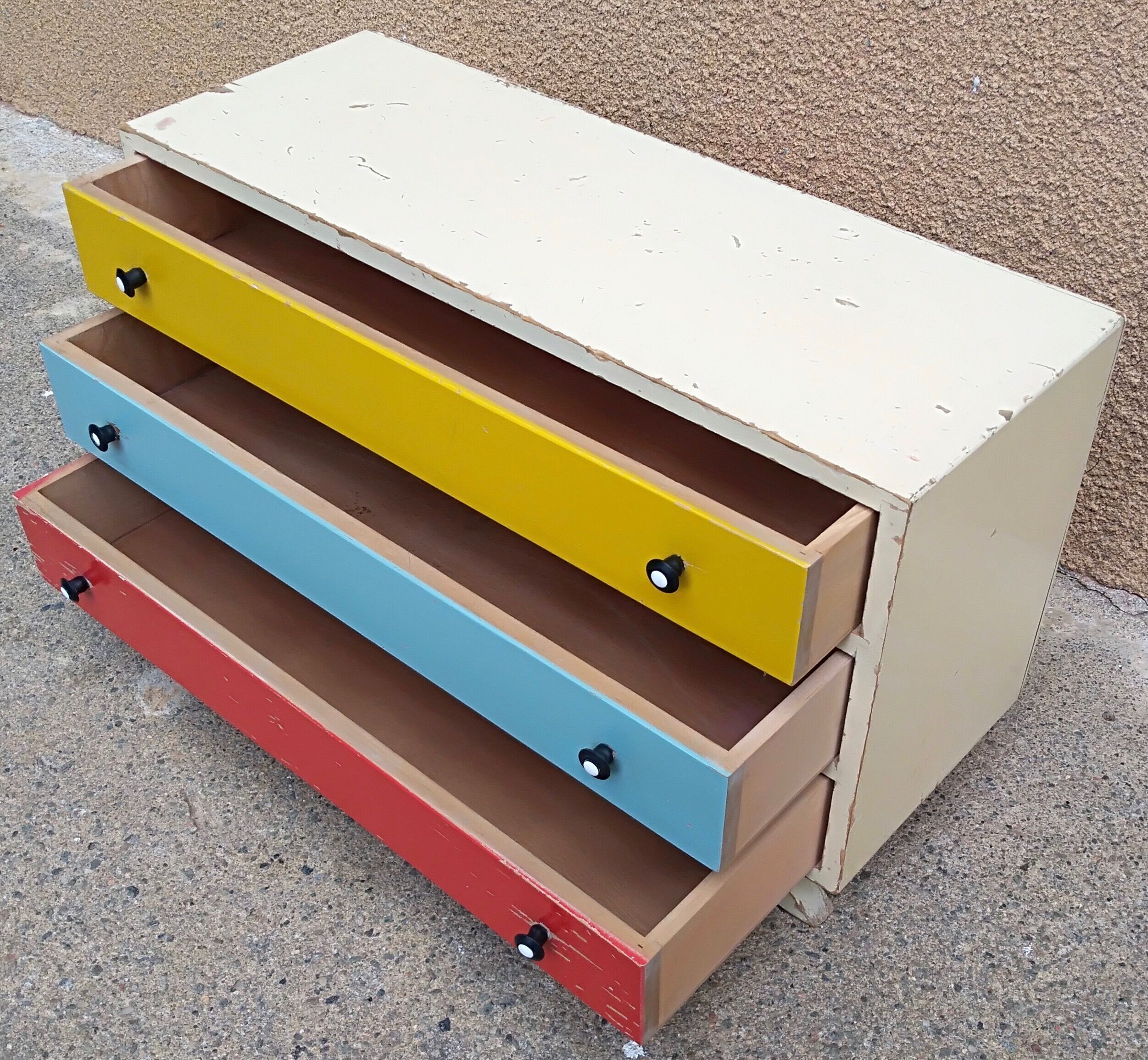 Doll chest of drawers