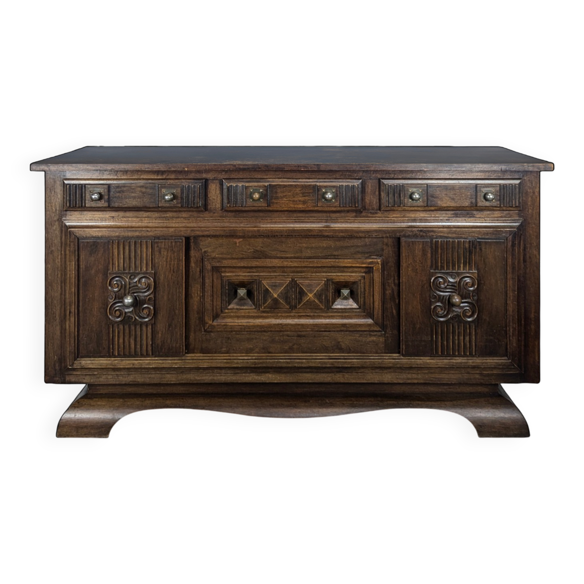 Art Deco oak enfilade with a diamond point decoration.