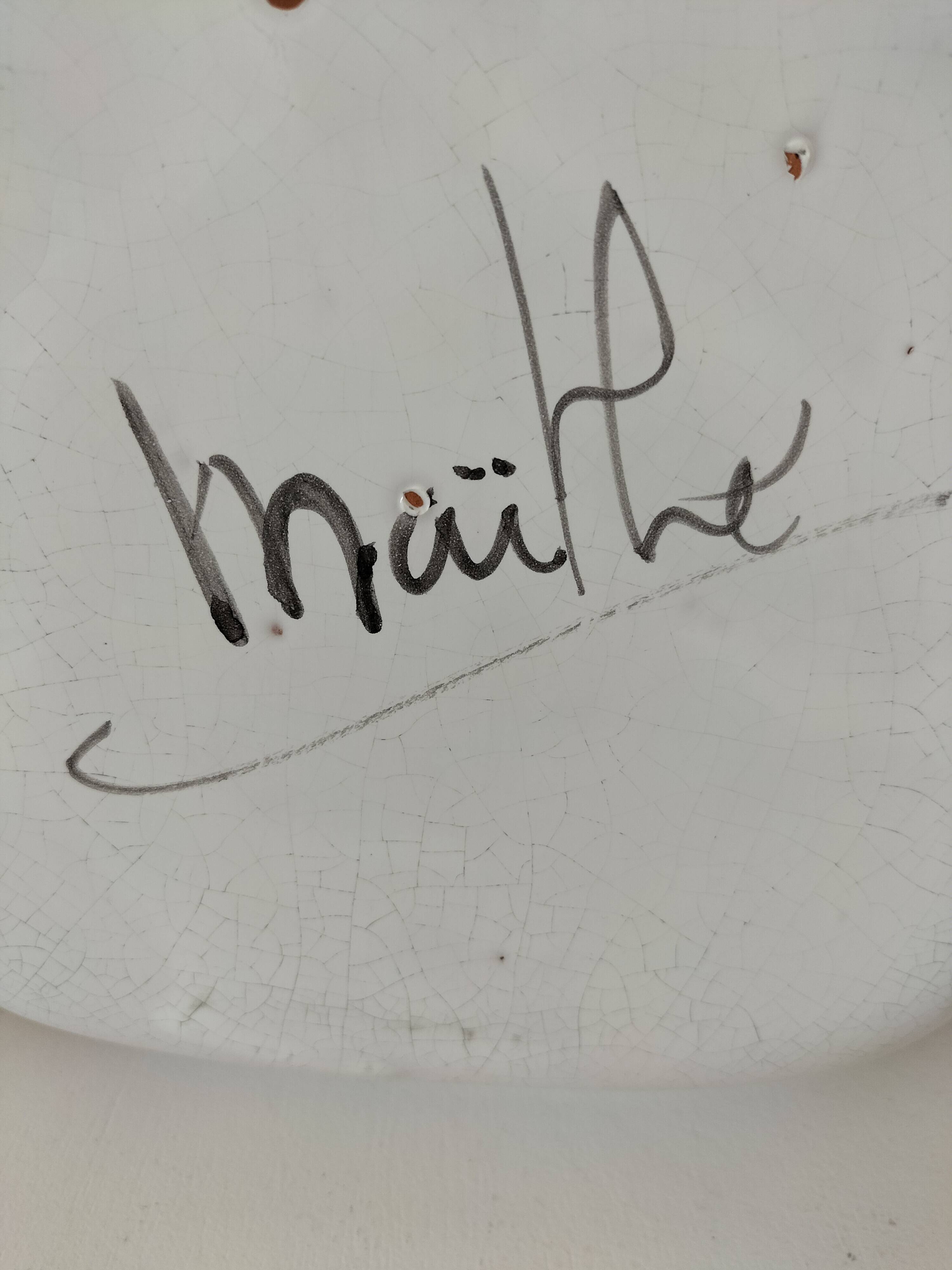 Ceramic dish from Maïthé pottery (Royan)