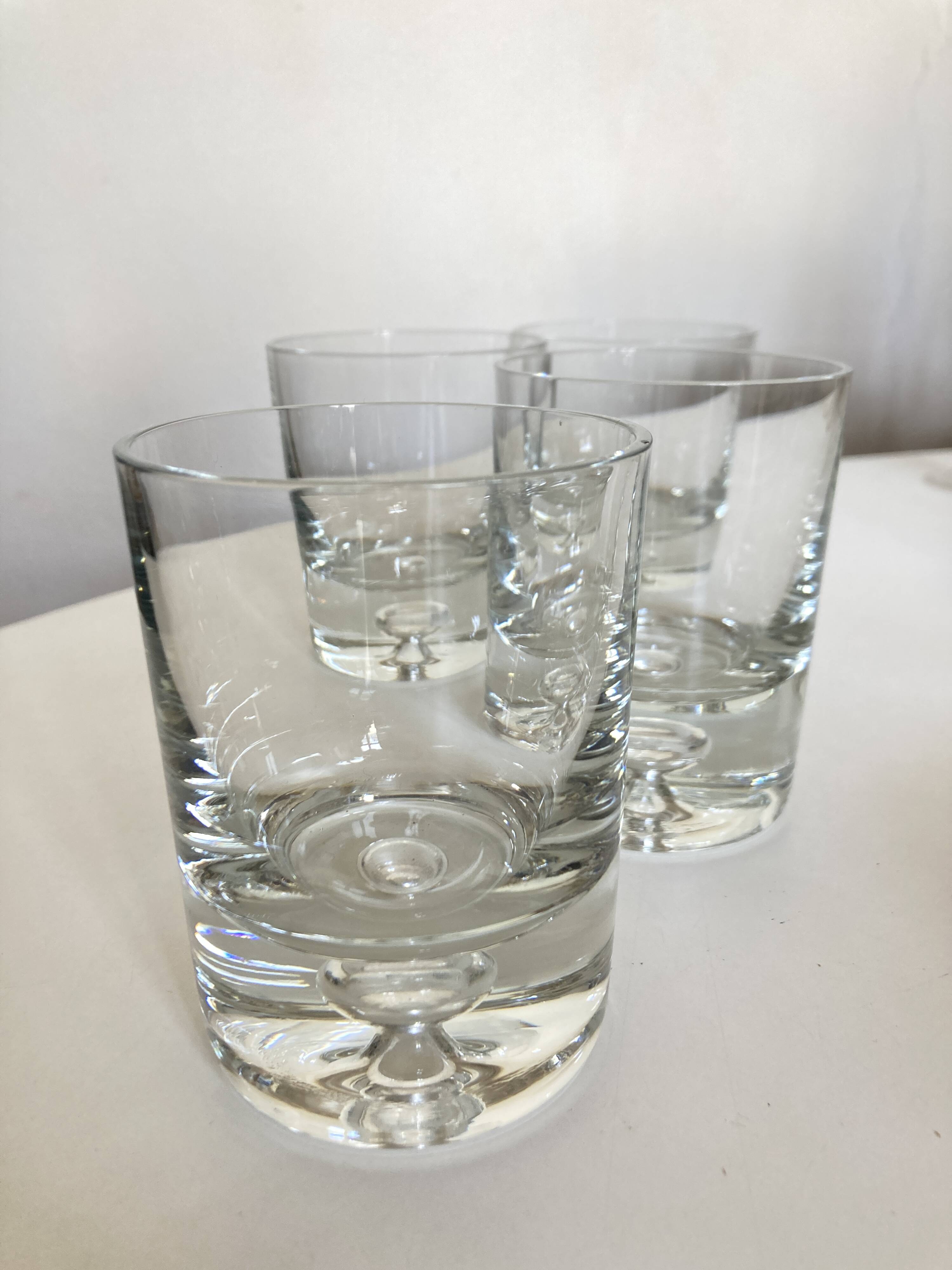 Set of 4 bubble tumblers in very cold half crystal.