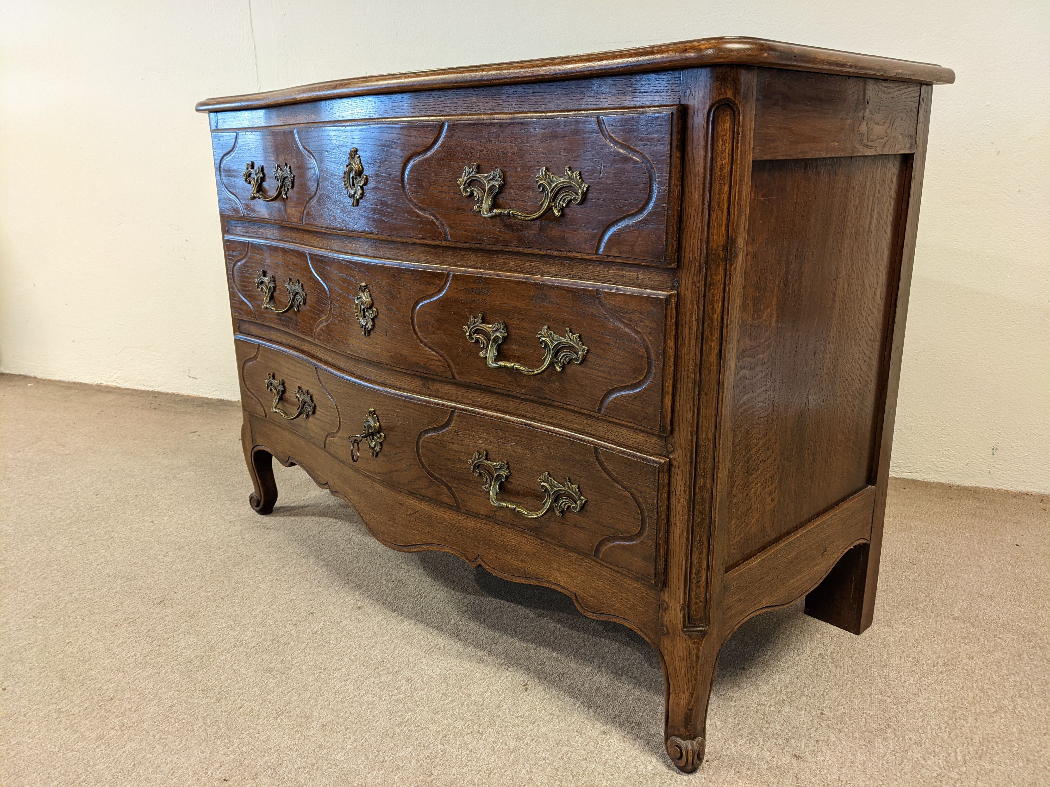 Commode Louis XV en chêne